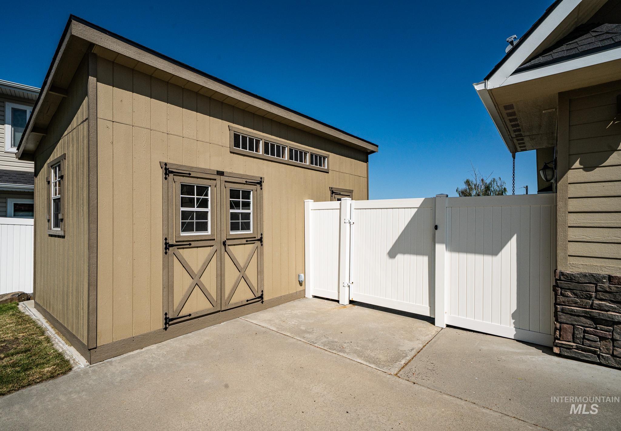 201 E South 10th Street, Grangeville, Idaho 83530, 3 Bedrooms, 2 Bathrooms, Residential For Sale, Price $522,500,MLS 98976748