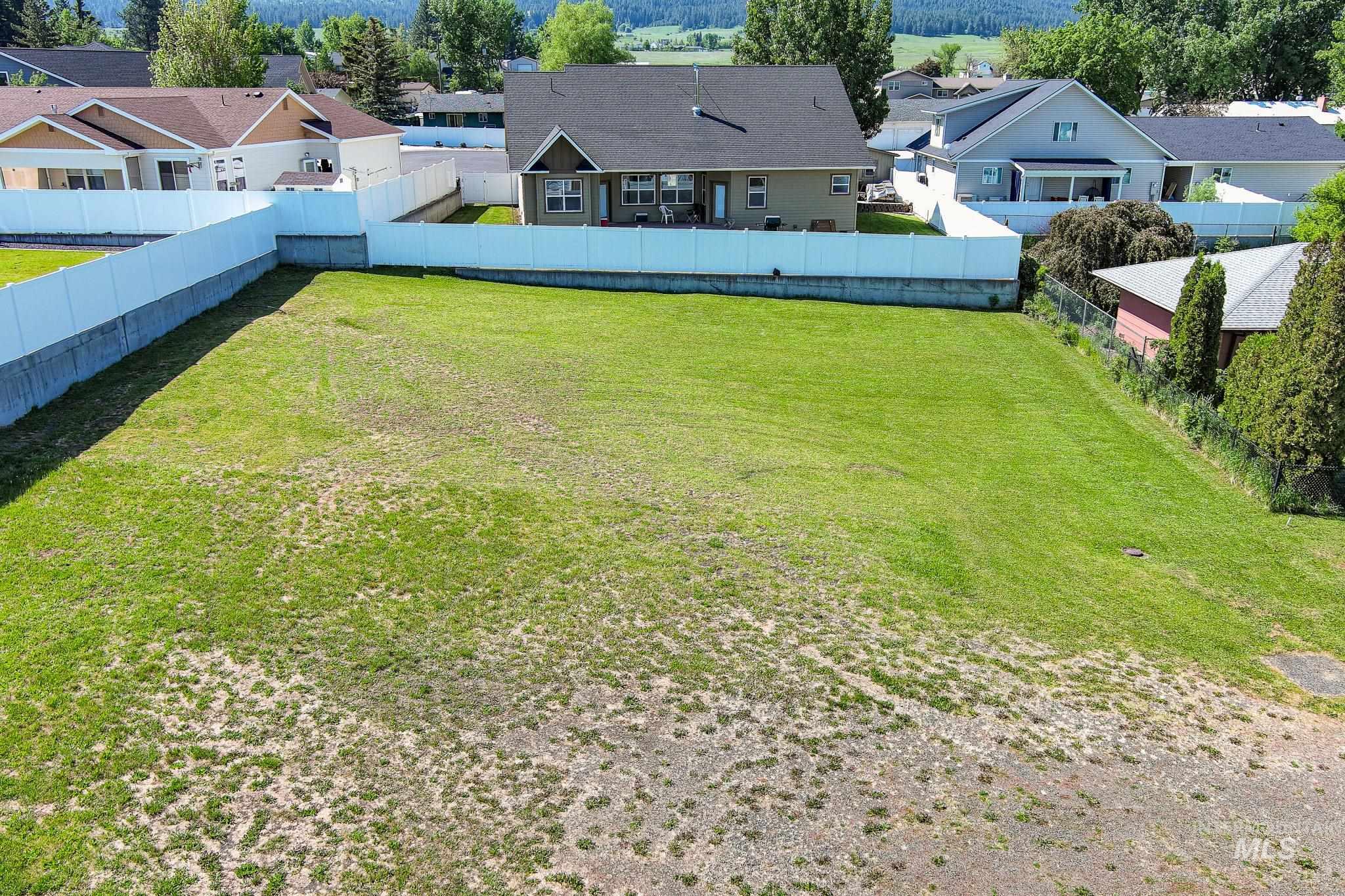 201 E South 10th Street, Grangeville, Idaho 83530, 3 Bedrooms, 2 Bathrooms, Residential For Sale, Price $522,500,MLS 98976748