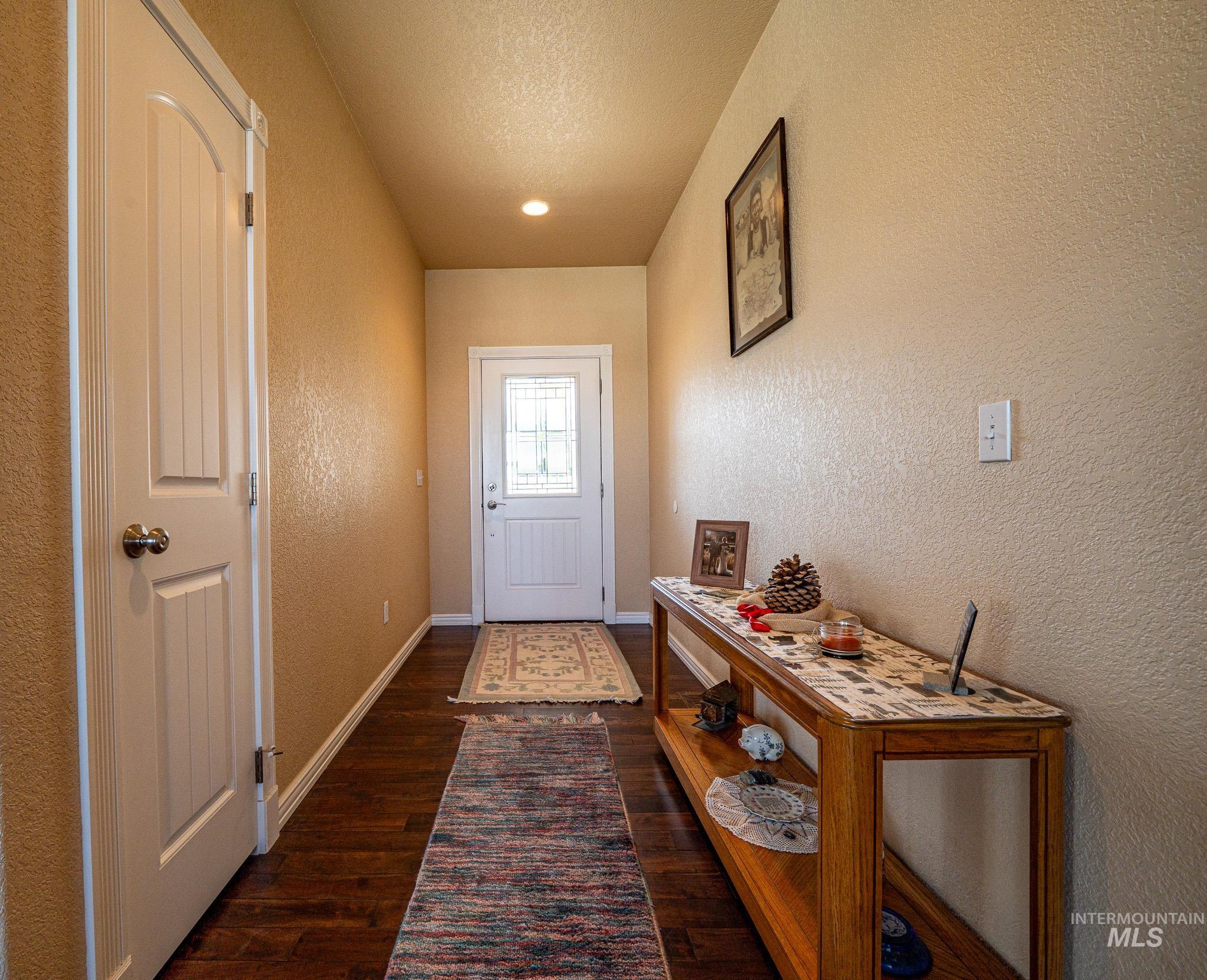 201 E South 10th Street, Grangeville, Idaho 83530, 3 Bedrooms, 2 Bathrooms, Residential For Sale, Price $522,500,MLS 98976748