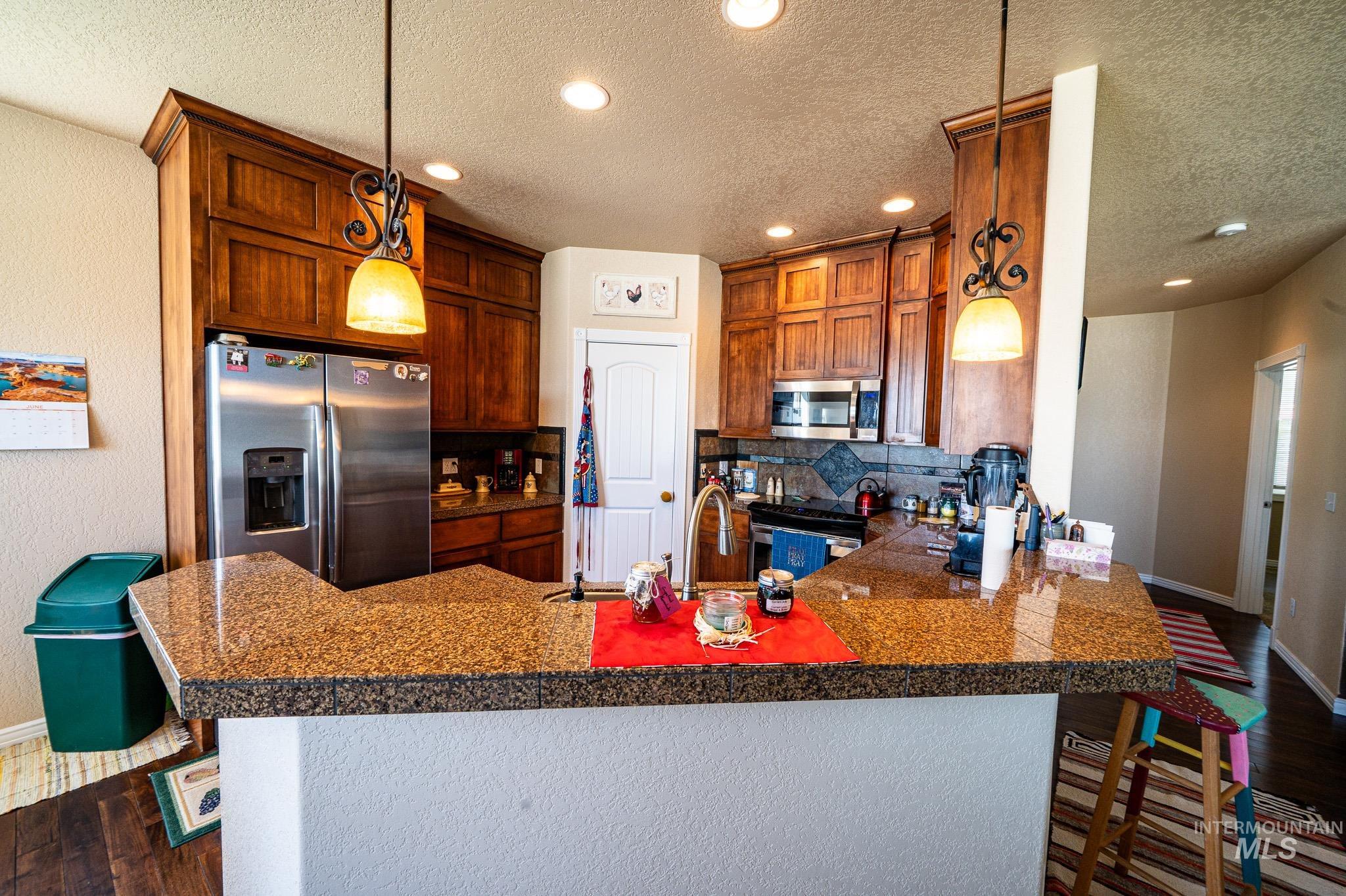 201 E South 10th Street, Grangeville, Idaho 83530, 3 Bedrooms, 2 Bathrooms, Residential For Sale, Price $522,500,MLS 98976748