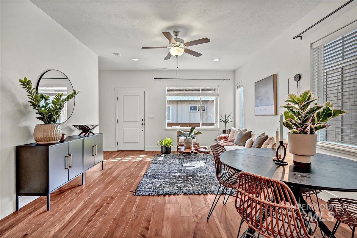 291 E Thurman Mill Lane, Garden City, Idaho 83714, 3 Bedrooms, 2.5 Bathrooms, Residential For Sale, Price $545,000,MLS 98976750