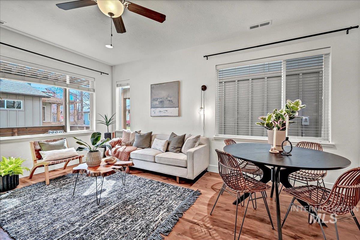 291 E Thurman Mill Lane, Garden City, Idaho 83714, 3 Bedrooms, 2.5 Bathrooms, Residential For Sale, Price $545,000,MLS 98976750