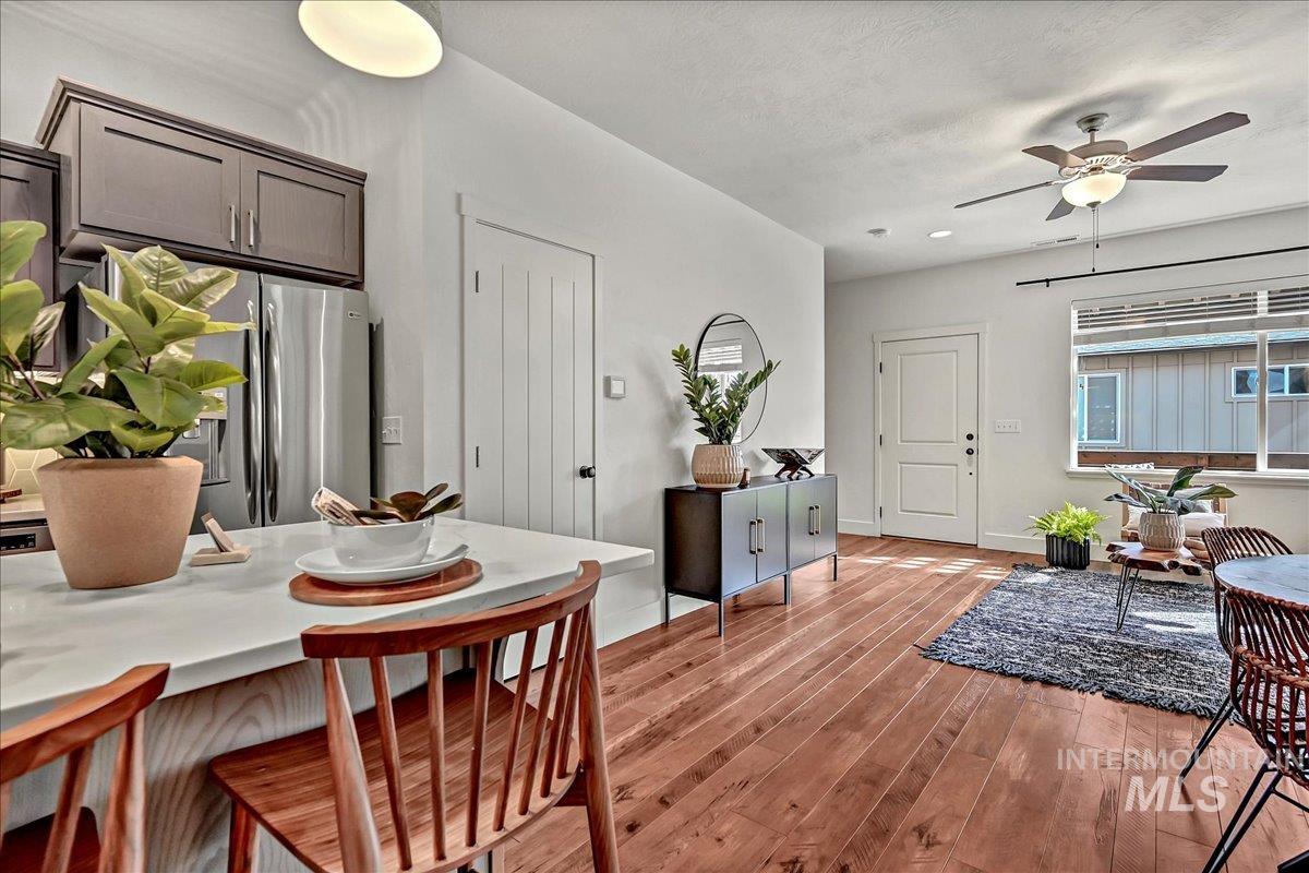 291 E Thurman Mill Lane, Garden City, Idaho 83714, 3 Bedrooms, 2.5 Bathrooms, Residential For Sale, Price $545,000,MLS 98976750