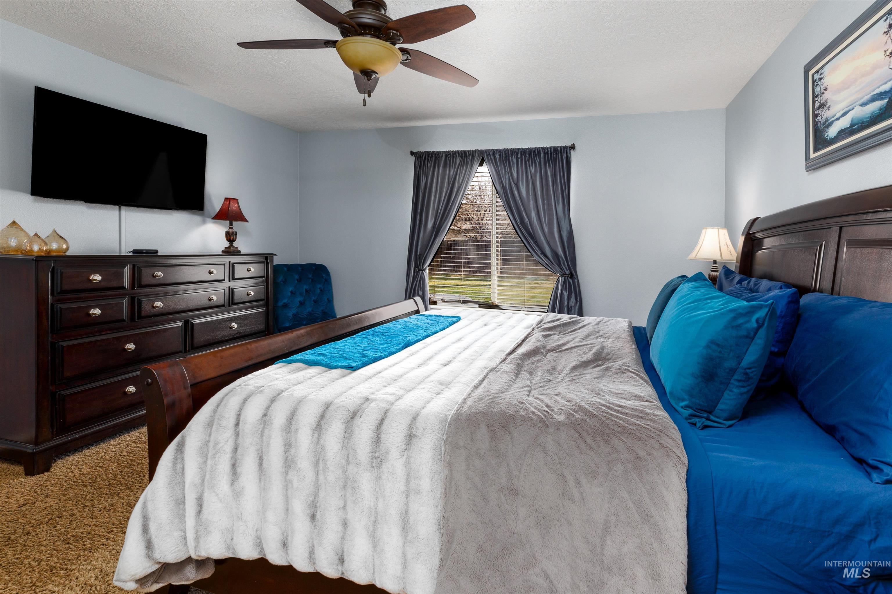 2966 S Slate Creek Way, Meridian, Idaho 83642, 4 Bedrooms, 2 Bathrooms, Residential For Sale, Price $585,000, 98976756