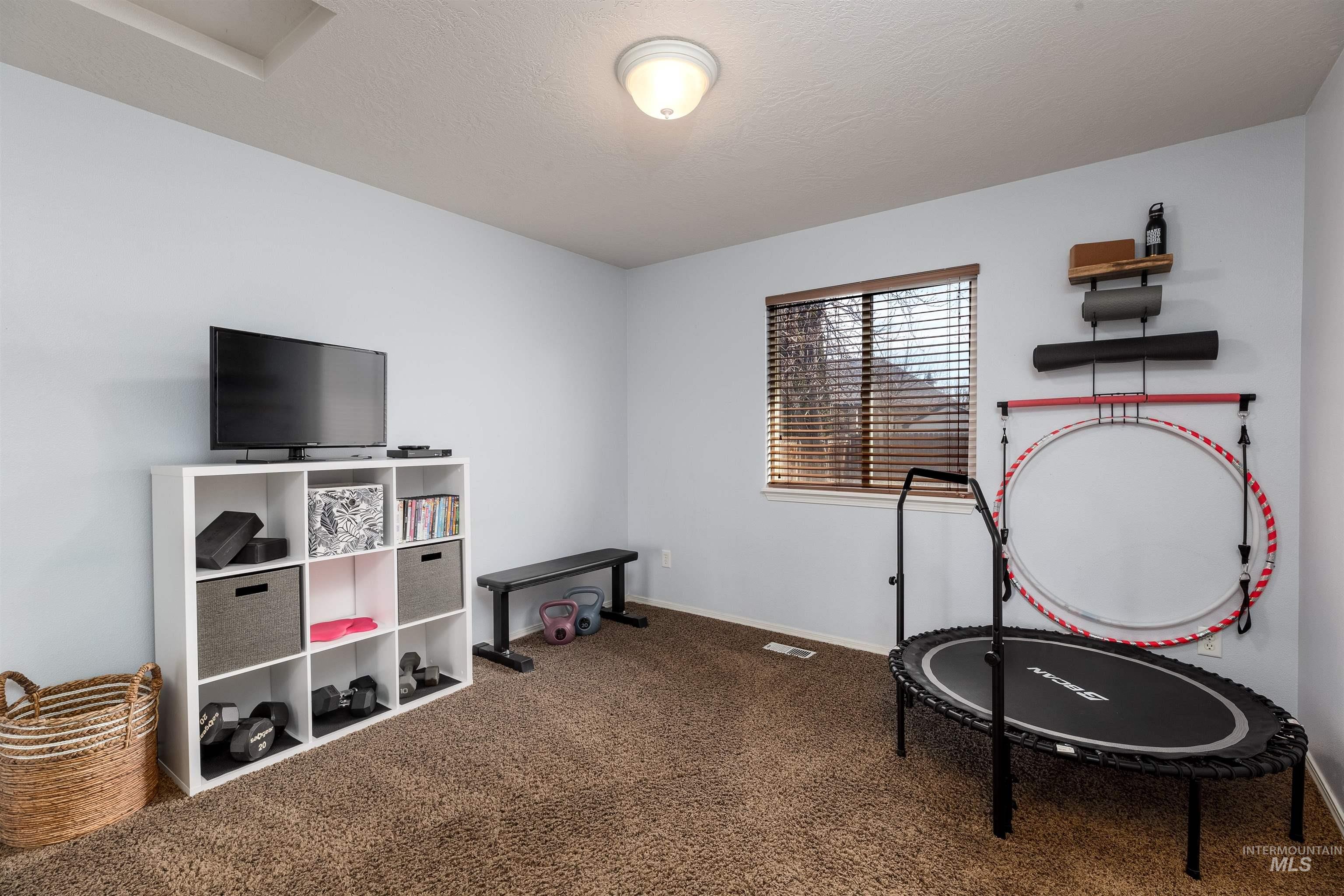 2966 S Slate Creek Way, Meridian, Idaho 83642, 4 Bedrooms, 2 Bathrooms, Residential For Sale, Price $585,000, 98976756