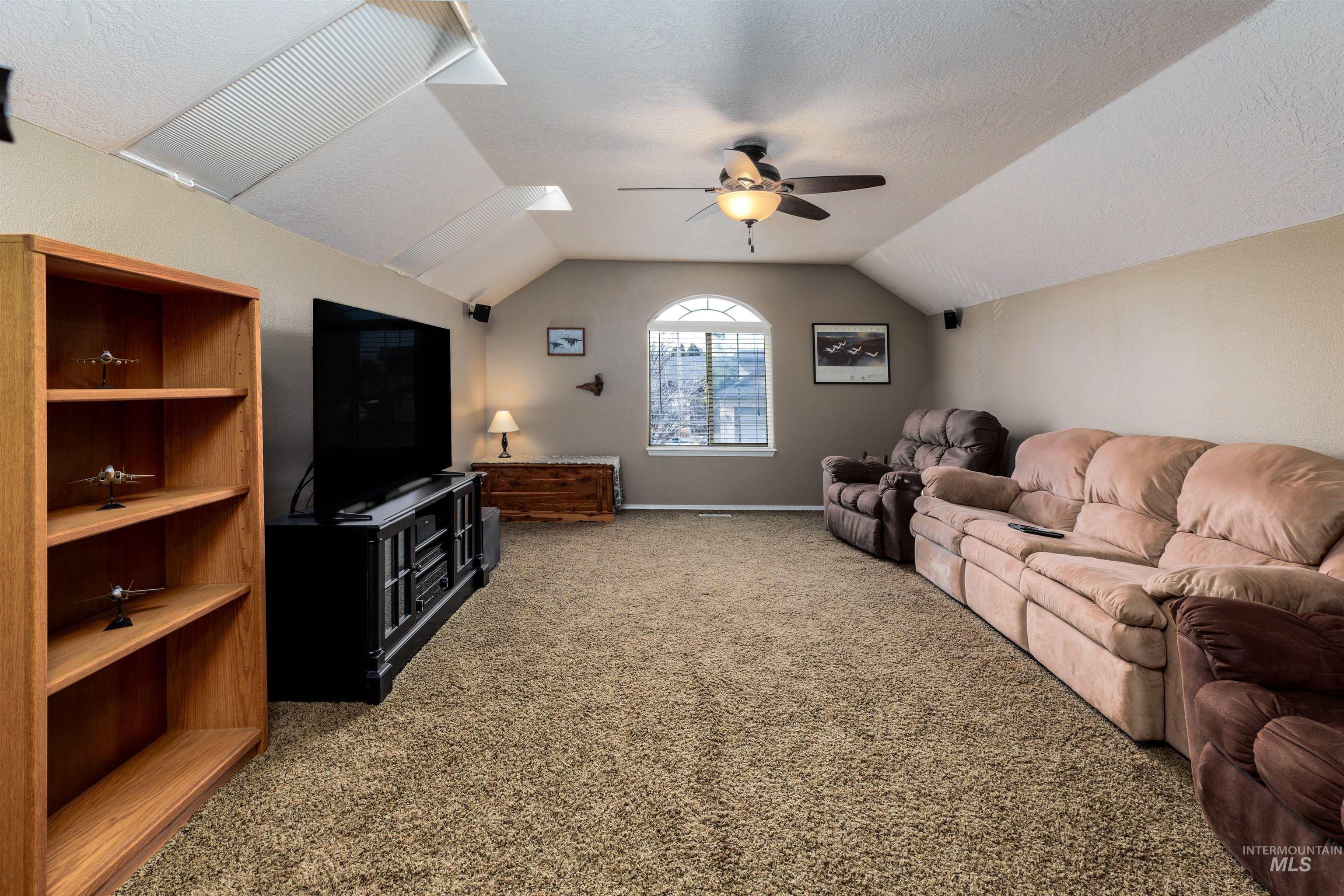 2966 S Slate Creek Way, Meridian, Idaho 83642, 4 Bedrooms, 2 Bathrooms, Residential For Sale, Price $585,000, 98976756