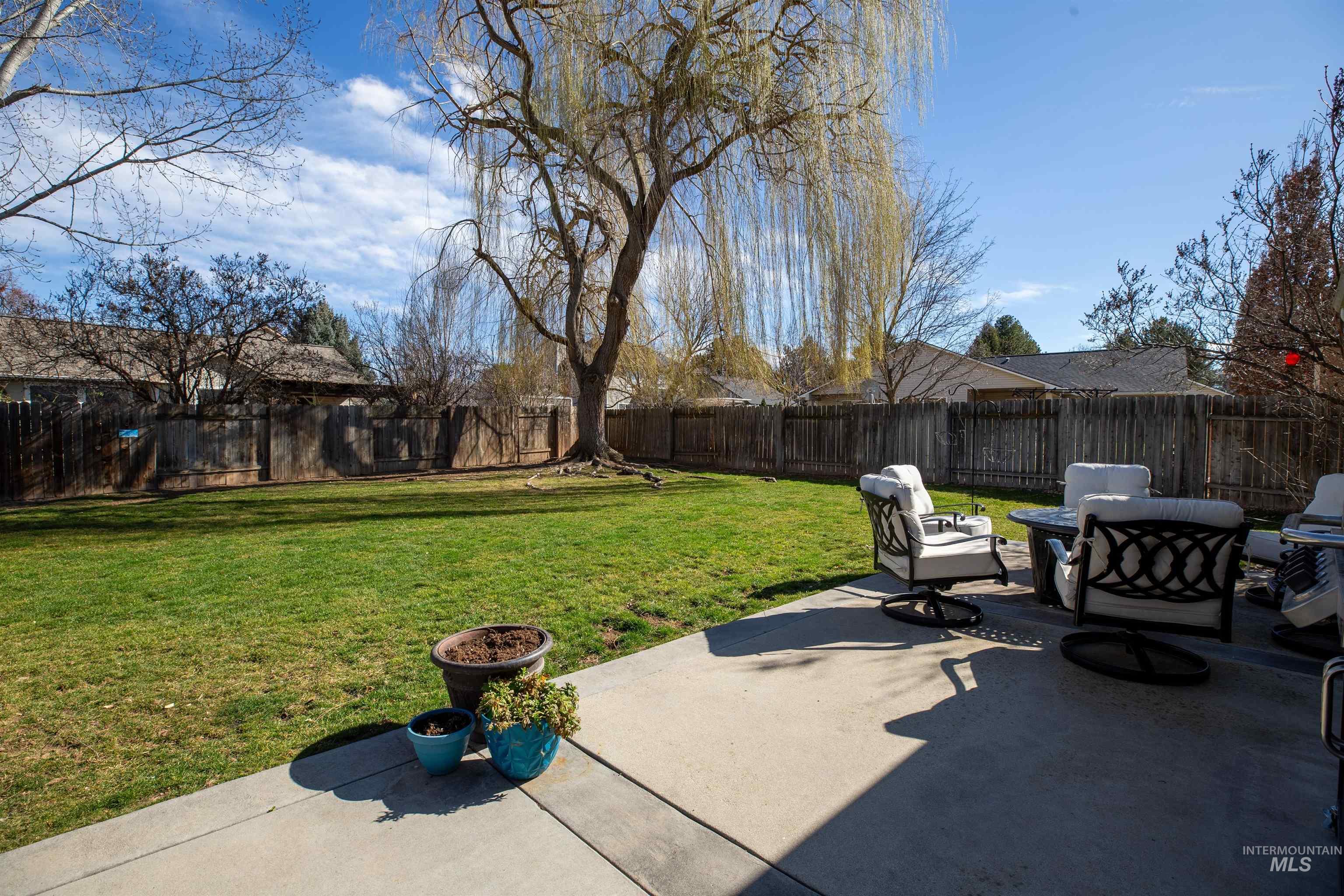 2966 S Slate Creek Way, Meridian, Idaho 83642, 4 Bedrooms, 2 Bathrooms, Residential For Sale, Price $585,000, 98976756