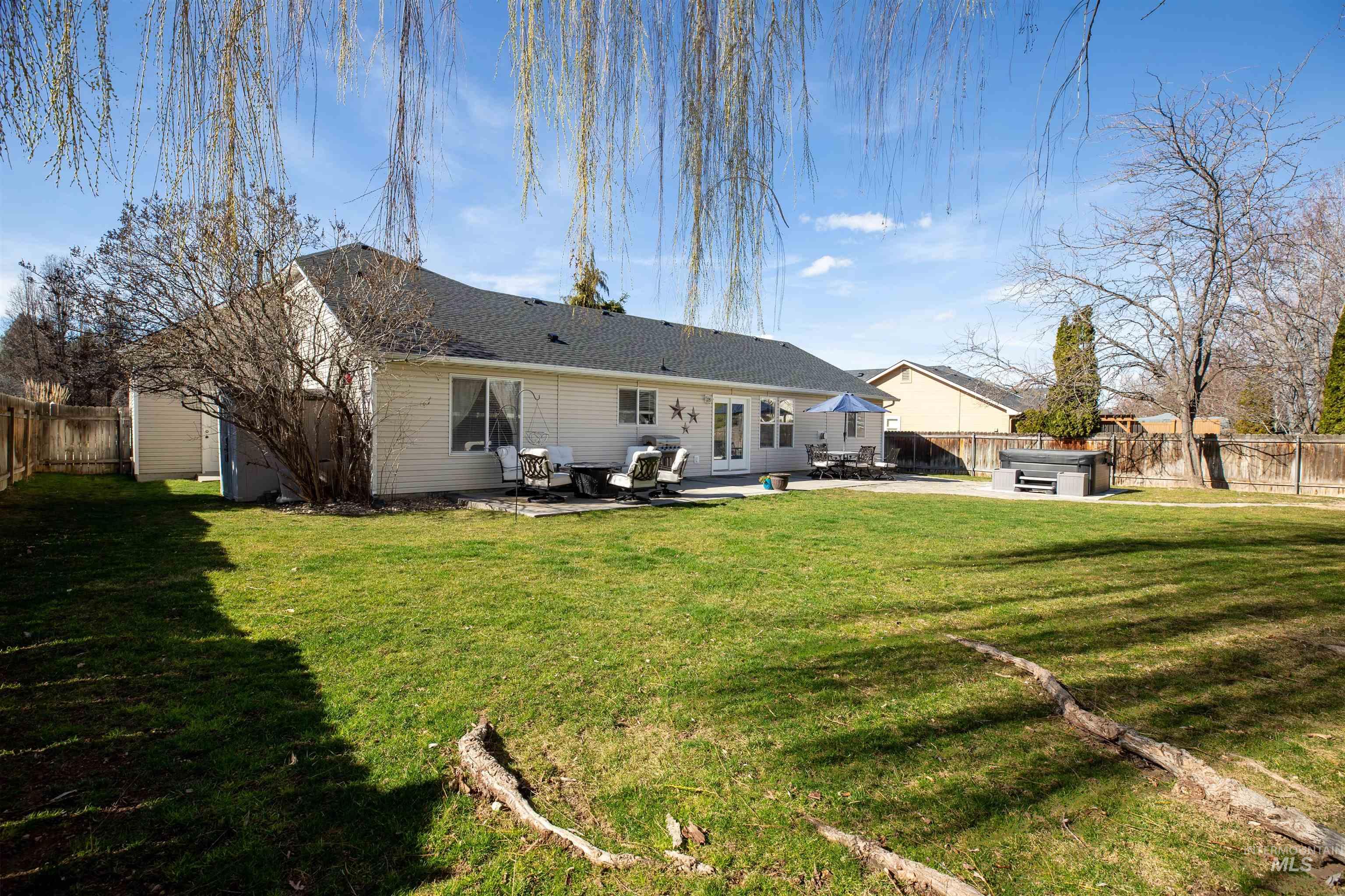 2966 S Slate Creek Way, Meridian, Idaho 83642, 4 Bedrooms, 2 Bathrooms, Residential For Sale, Price $585,000, 98976756