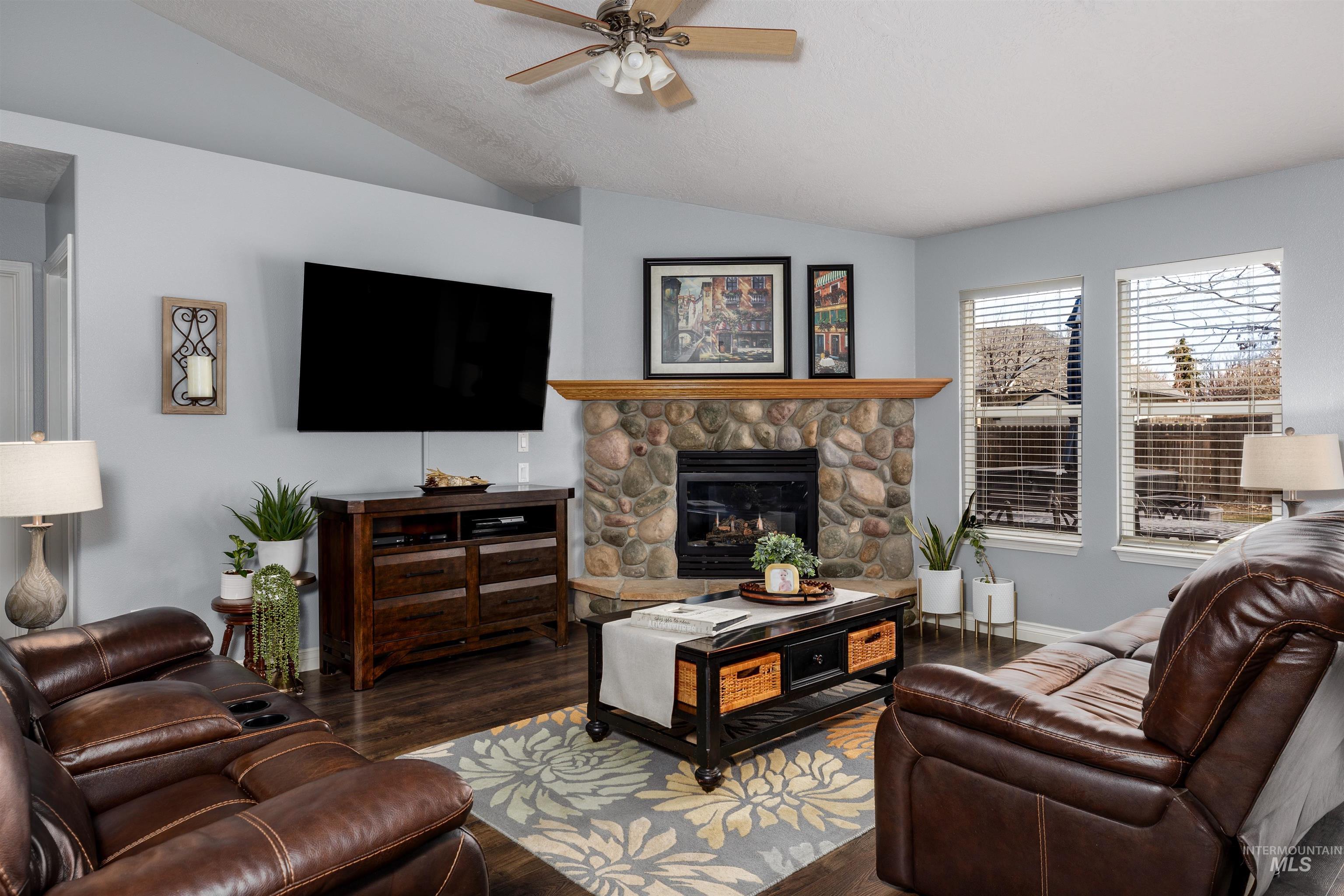 2966 S Slate Creek Way, Meridian, Idaho 83642, 4 Bedrooms, 2 Bathrooms, Residential For Sale, Price $585,000, 98976756