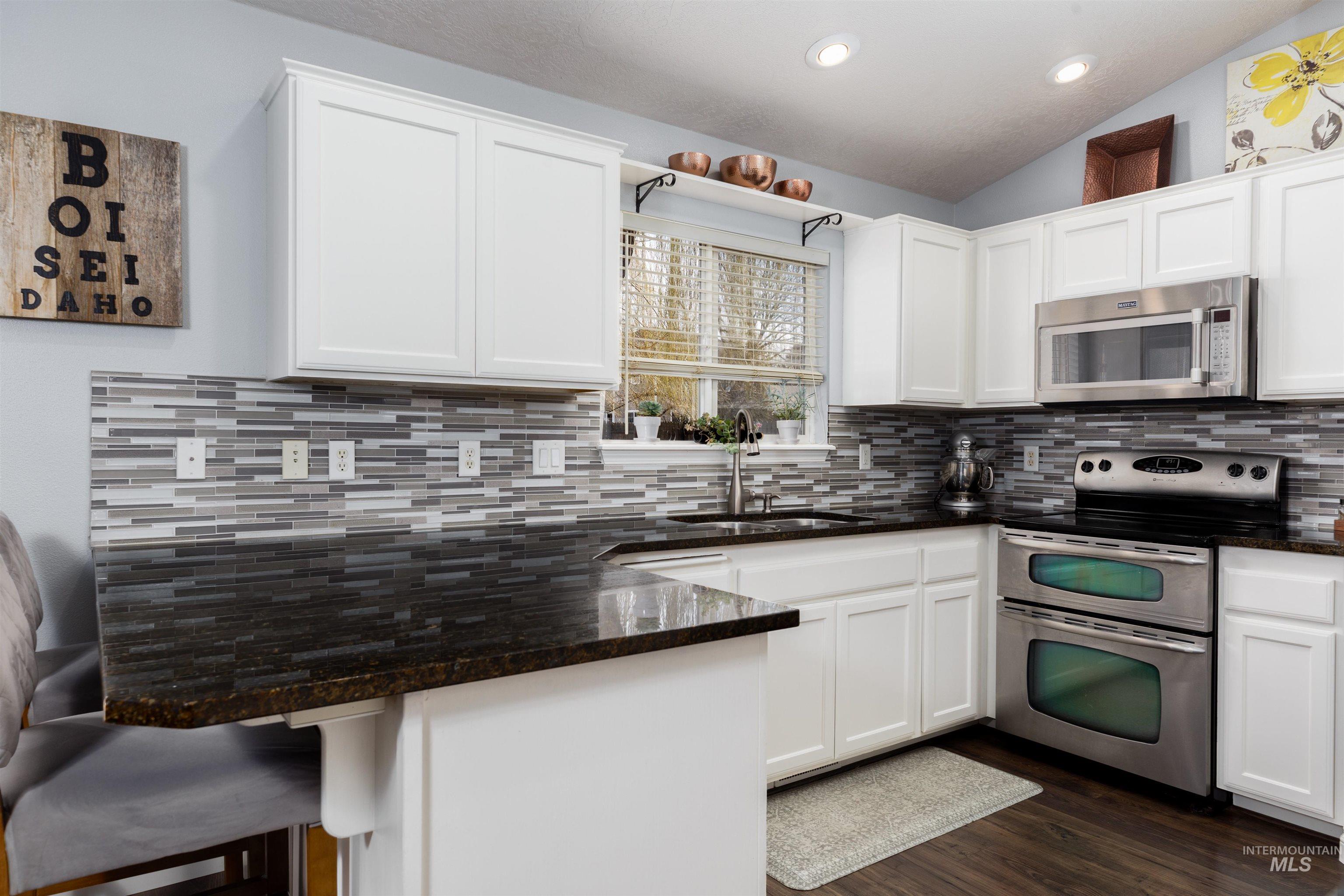 2966 S Slate Creek Way, Meridian, Idaho 83642, 4 Bedrooms, 2 Bathrooms, Residential For Sale, Price $585,000, 98976756