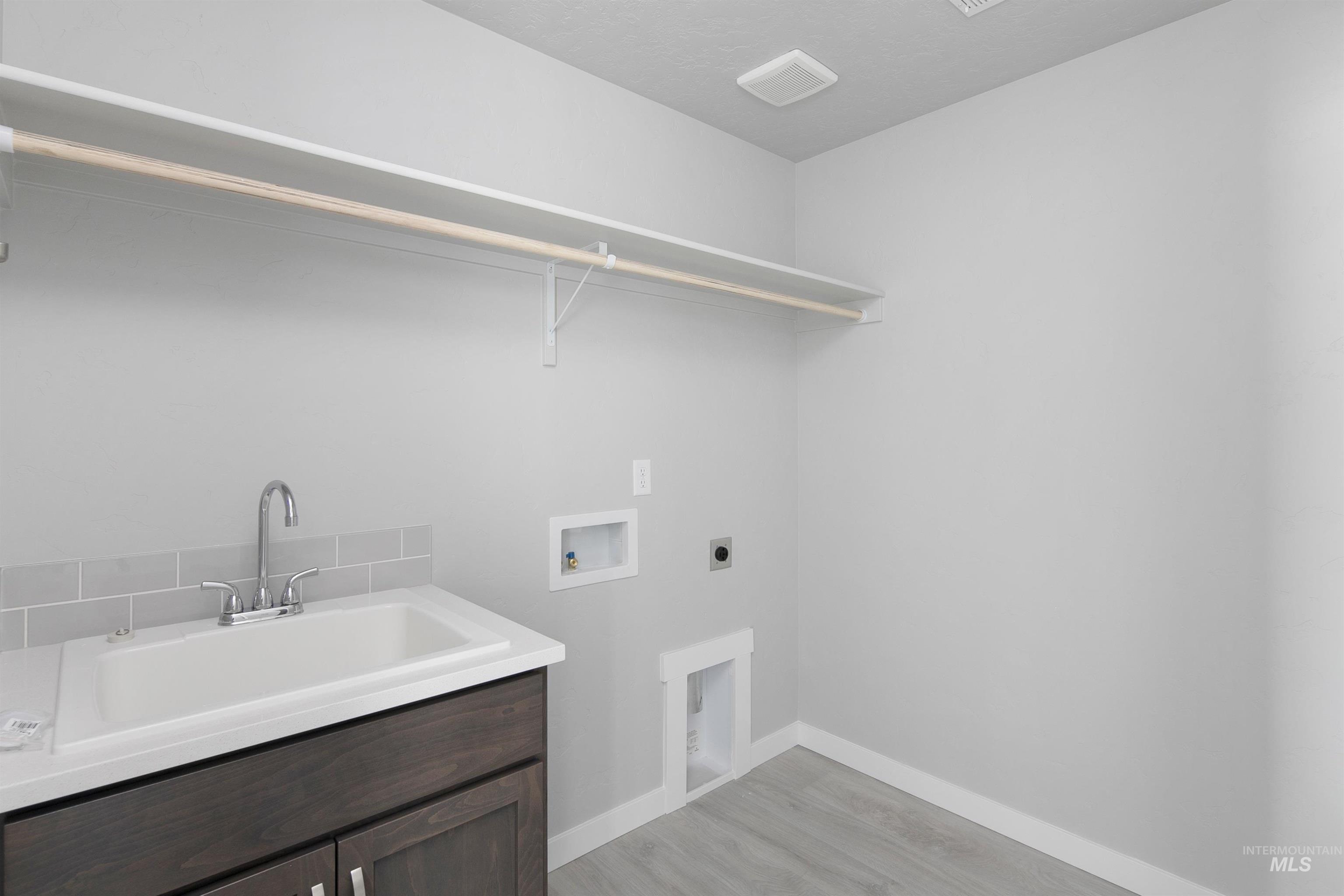 11398 W Tutor St, Nampa, Idaho 83651, 4 Bedrooms, 7 Bathrooms, Residential For Sale, Price $464,990,MLS 98976758