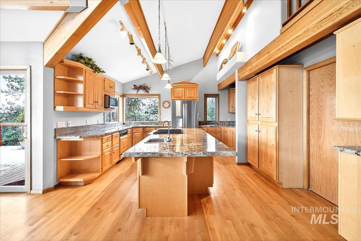 11 Forest Dr., Boise, Idaho 83716, 4 Bedrooms, 3 Bathrooms, Residential For Sale, Price $899,000, 98976760