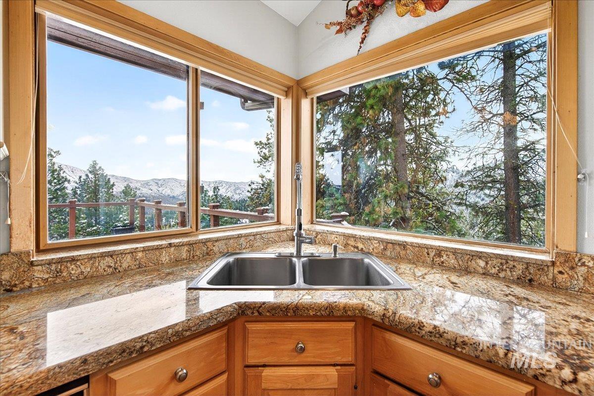 11 Forest Dr., Boise, Idaho 83716, 4 Bedrooms, 3 Bathrooms, Residential For Sale, Price $899,000, 98976760