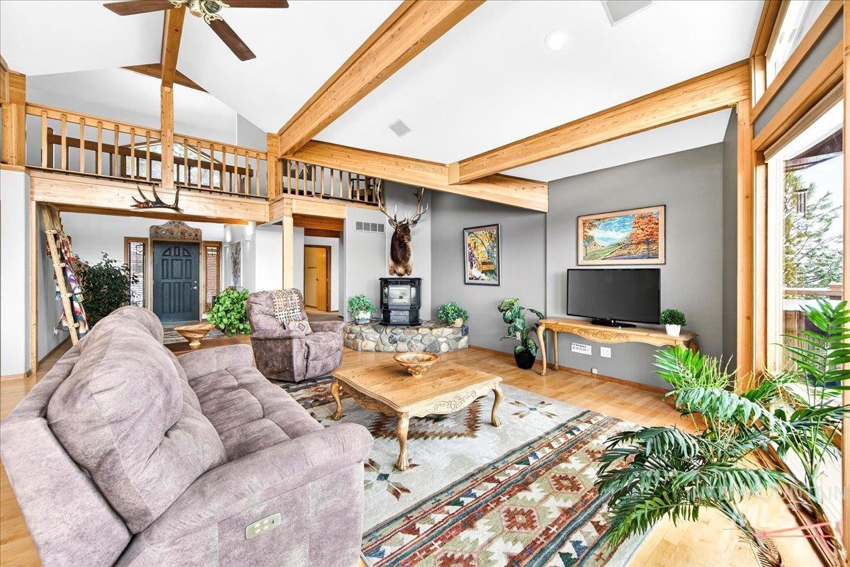 11 Forest Dr., Boise, Idaho 83716, 4 Bedrooms, 3 Bathrooms, Residential For Sale, Price $899,000, 98976760