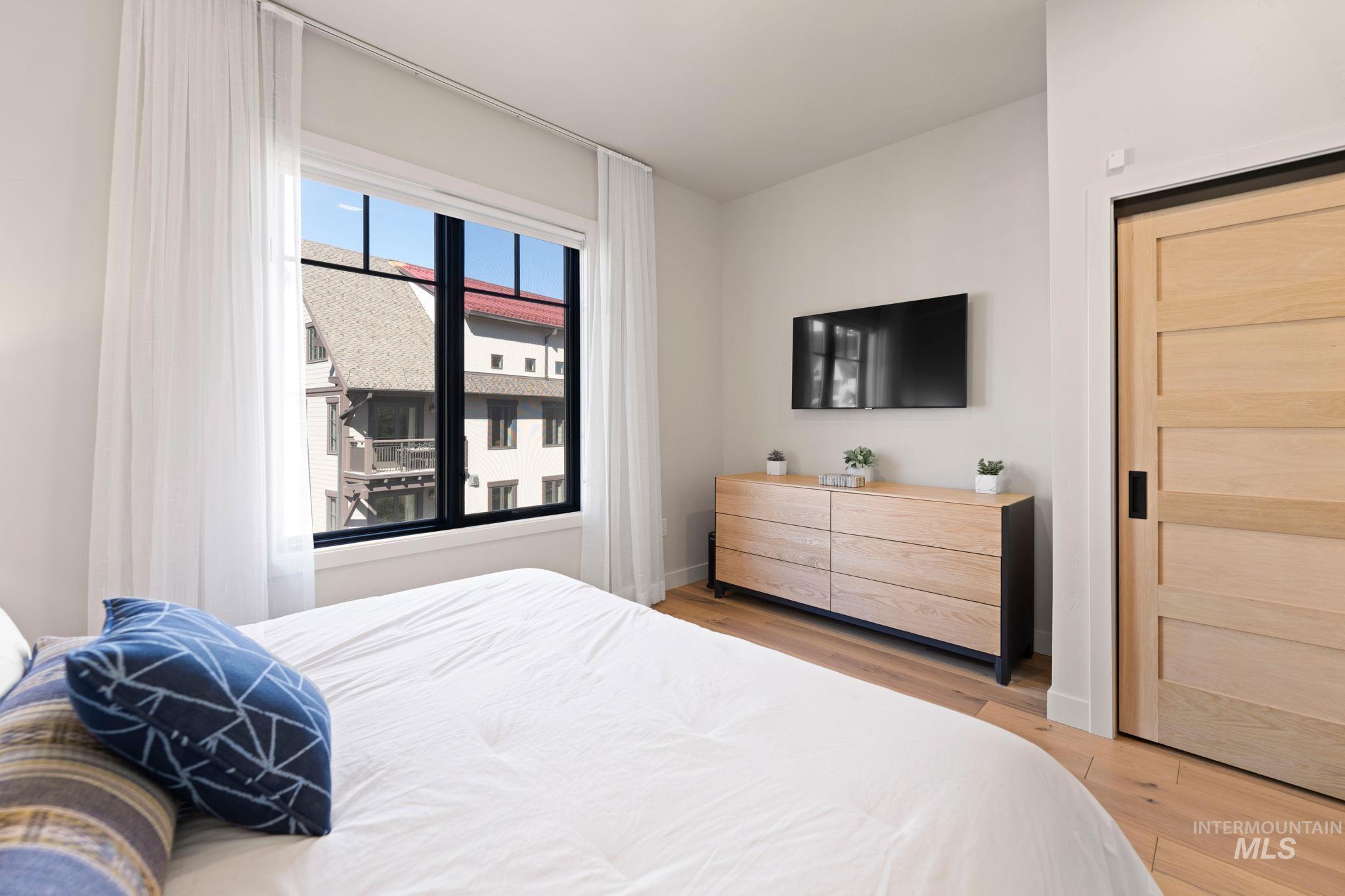 720 Village Drive, Donnelly, Idaho 83615, 3 Bedrooms, 2 Bathrooms, Residential For Sale, Price $1,399,000, 98976762