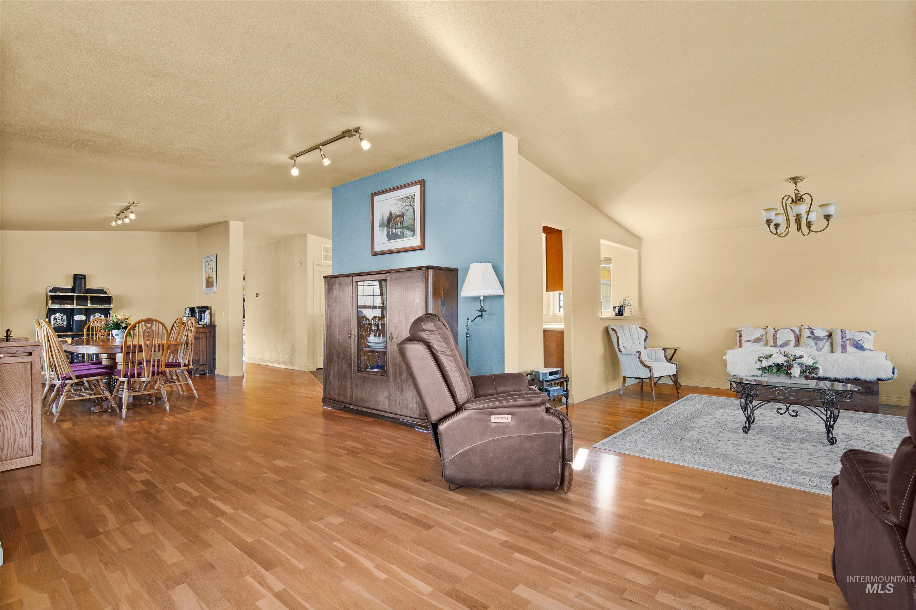 138 River Mountain Road, White Bird, Idaho 83554, 3 Bedrooms, 2 Bathrooms, Residential For Sale, Price $625,000, 98976770