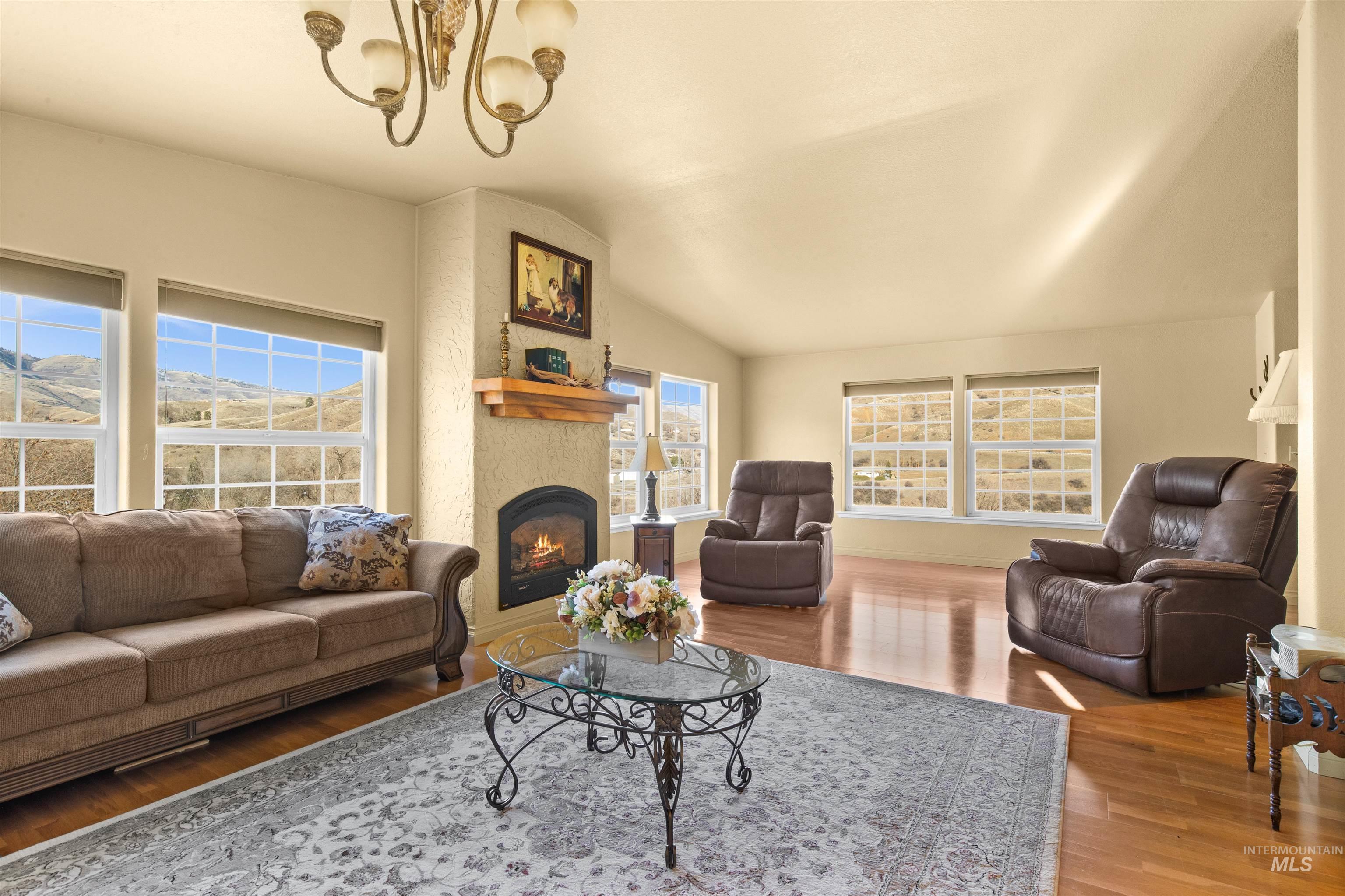 138 River Mountain Road, White Bird, Idaho 83554, 3 Bedrooms, 2 Bathrooms, Residential For Sale, Price $625,000, 98976770