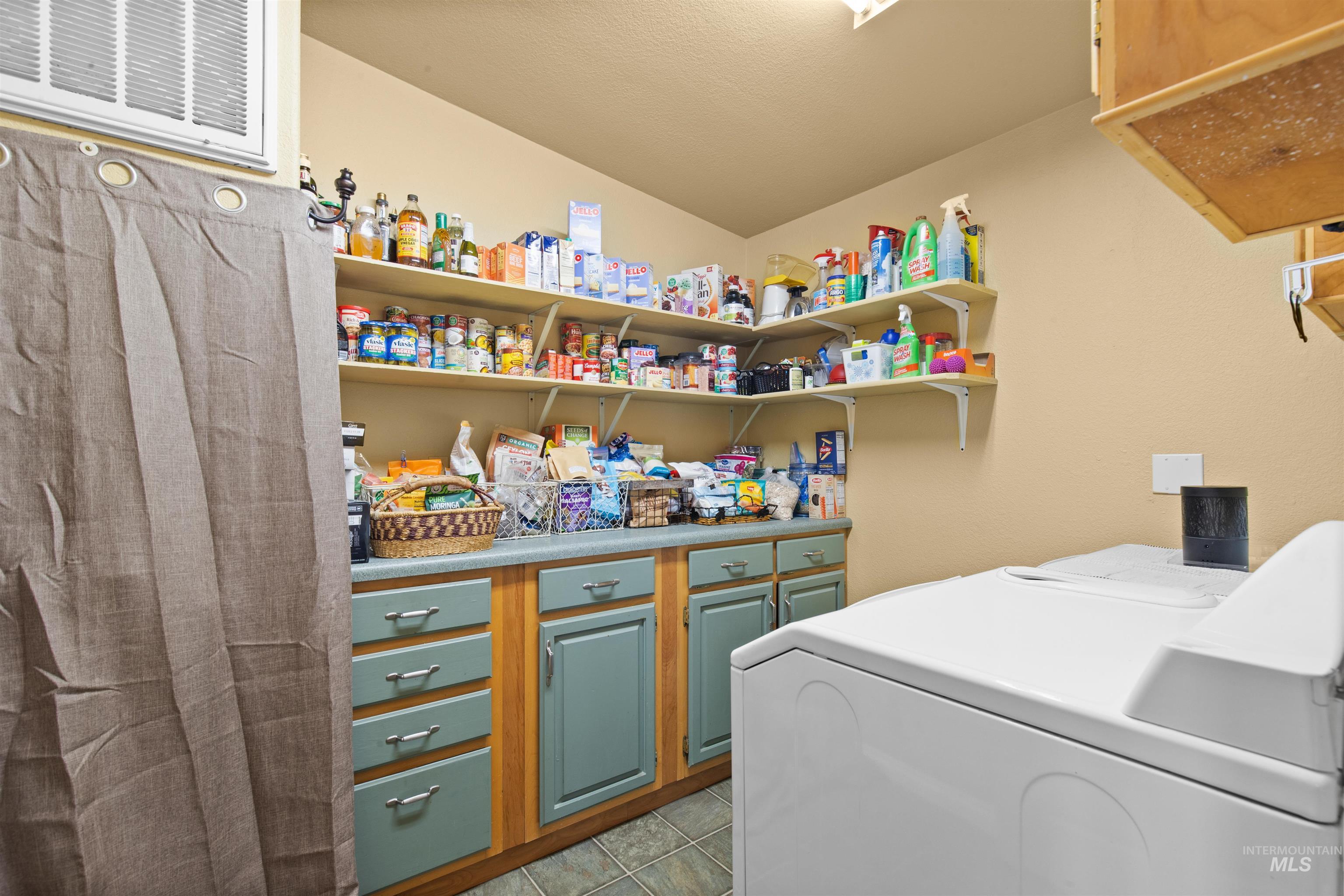 138 River Mountain Road, White Bird, Idaho 83554, 3 Bedrooms, 2 Bathrooms, Residential For Sale, Price $625,000, 98976770