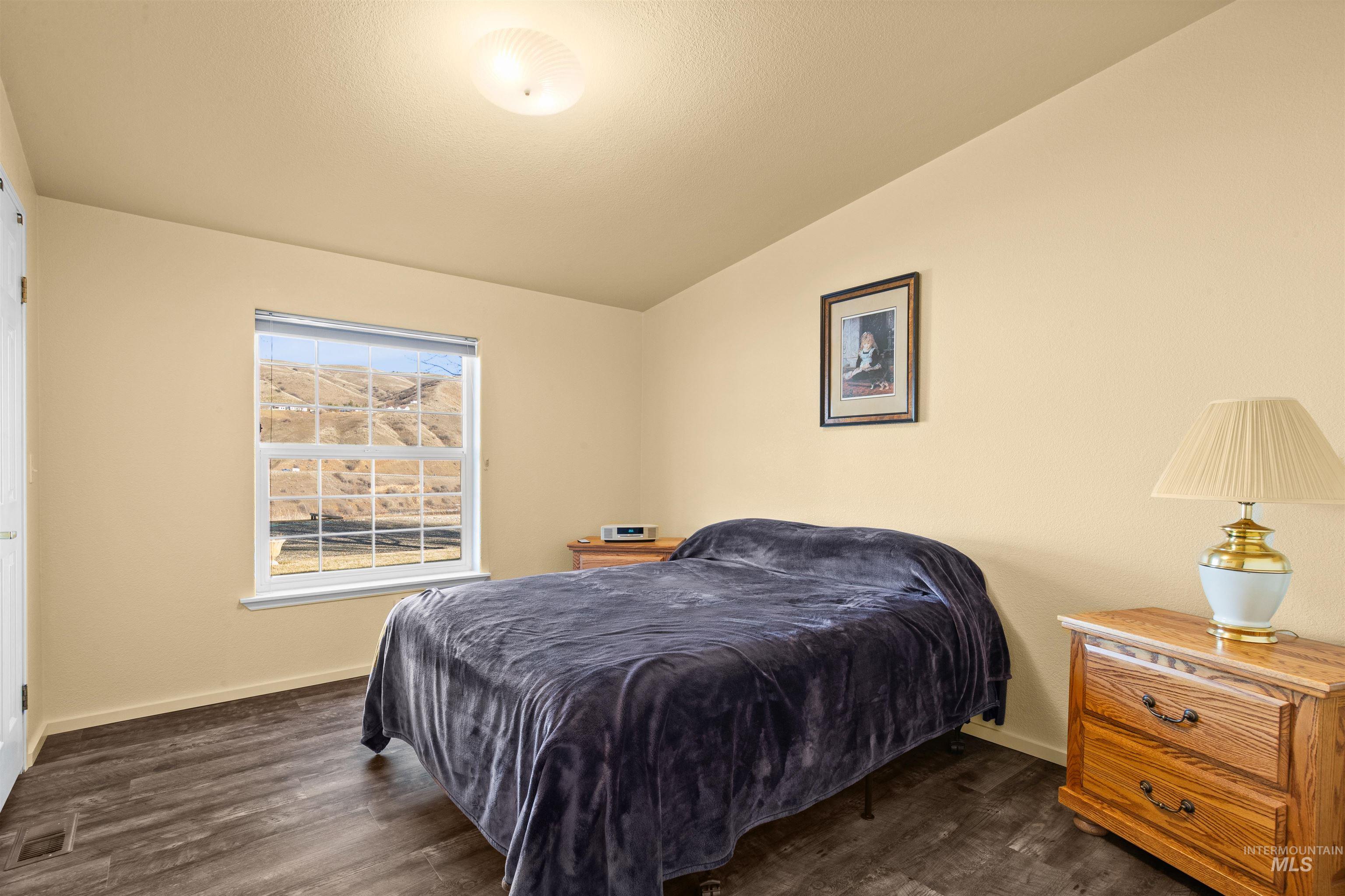 138 River Mountain Road, White Bird, Idaho 83554, 3 Bedrooms, 2 Bathrooms, Residential For Sale, Price $625,000, 98976770