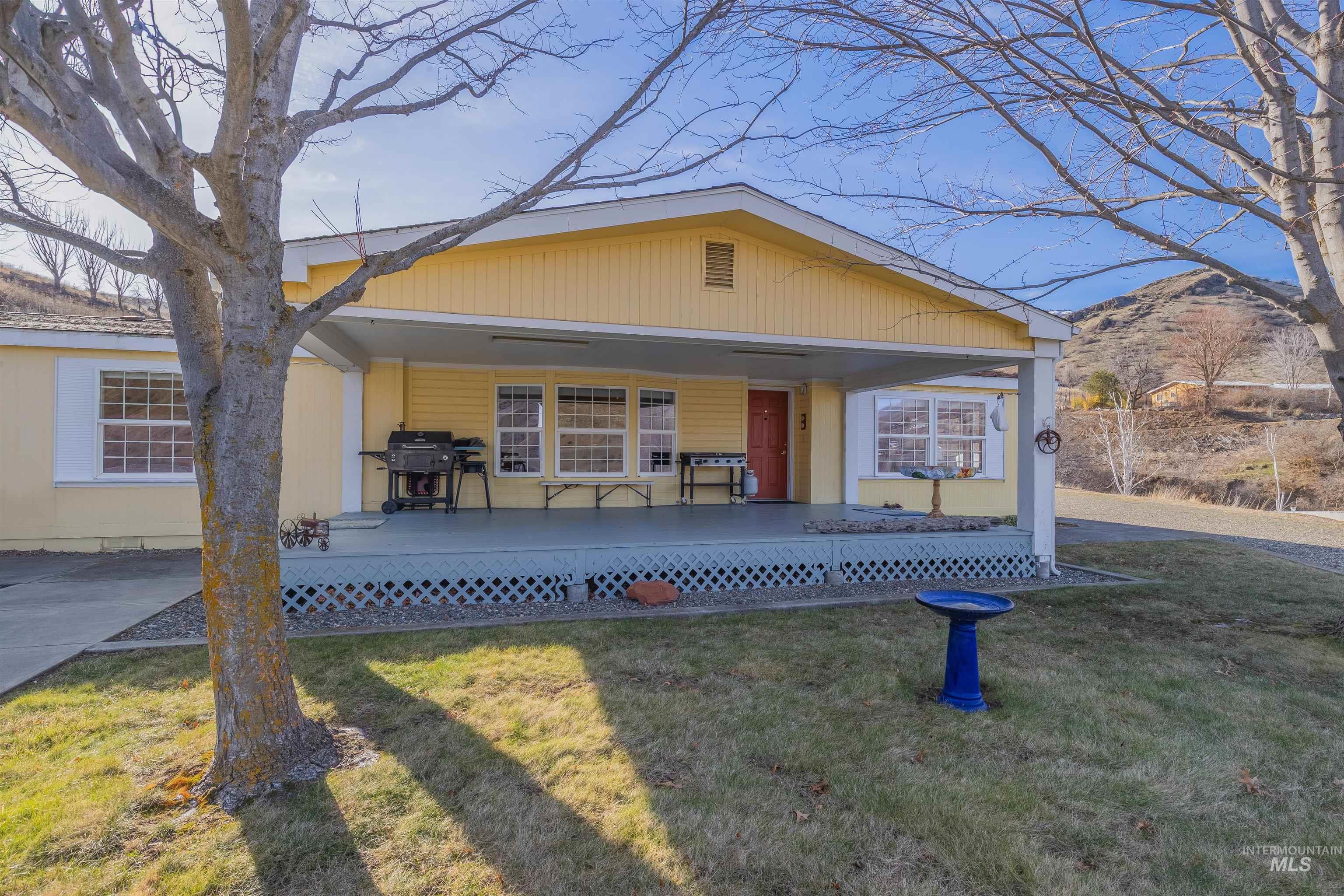 138 River Mountain Road, White Bird, Idaho 83554, 3 Bedrooms, 2 Bathrooms, Residential For Sale, Price $625,000, 98976770