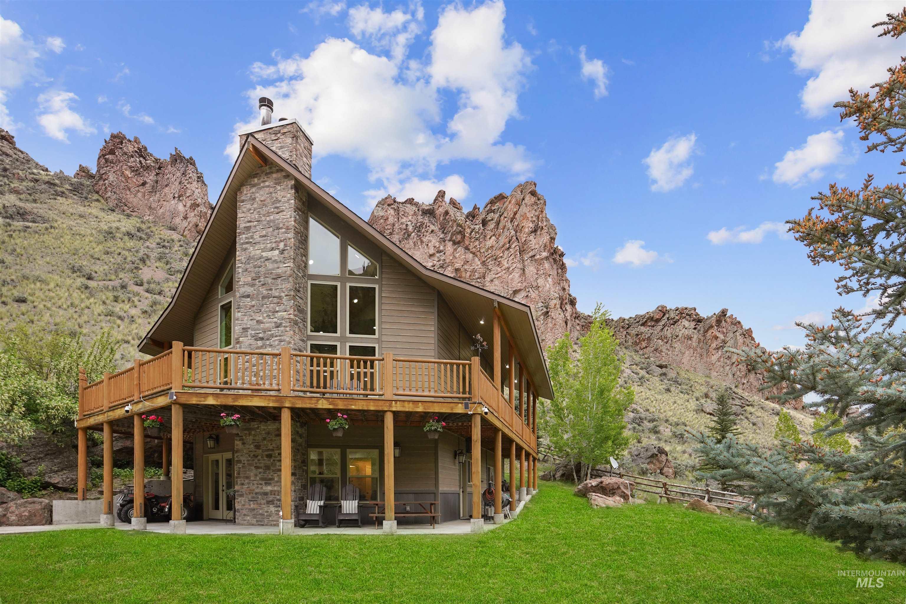 9 Autumn Blaze Lane, Salmon, Idaho 83467, 5 Bedrooms, 3.5 Bathrooms, Residential For Sale, Price $1,385,000, 98976772