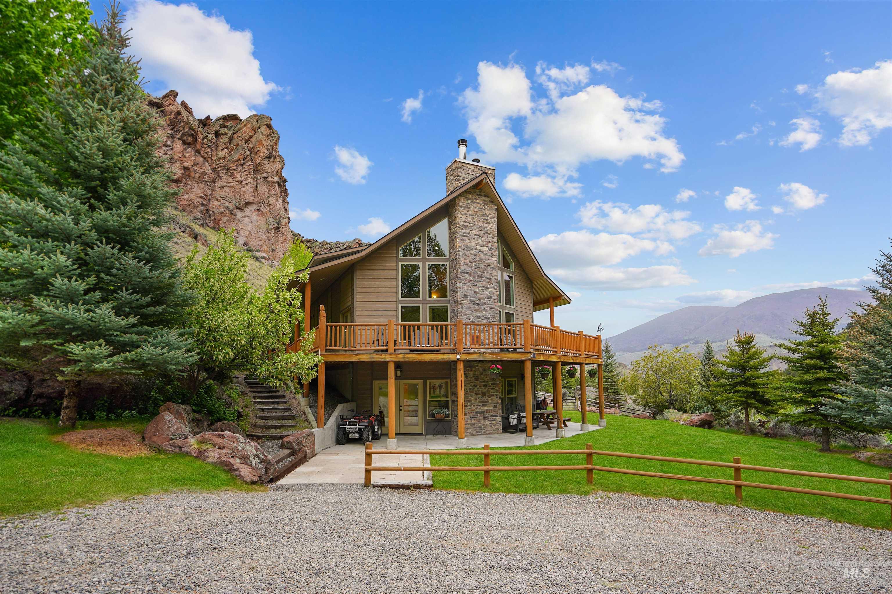 9 Autumn Blaze Lane, Salmon, Idaho 83467, 5 Bedrooms, 3.5 Bathrooms, Residential For Sale, Price $1,385,000, 98976772