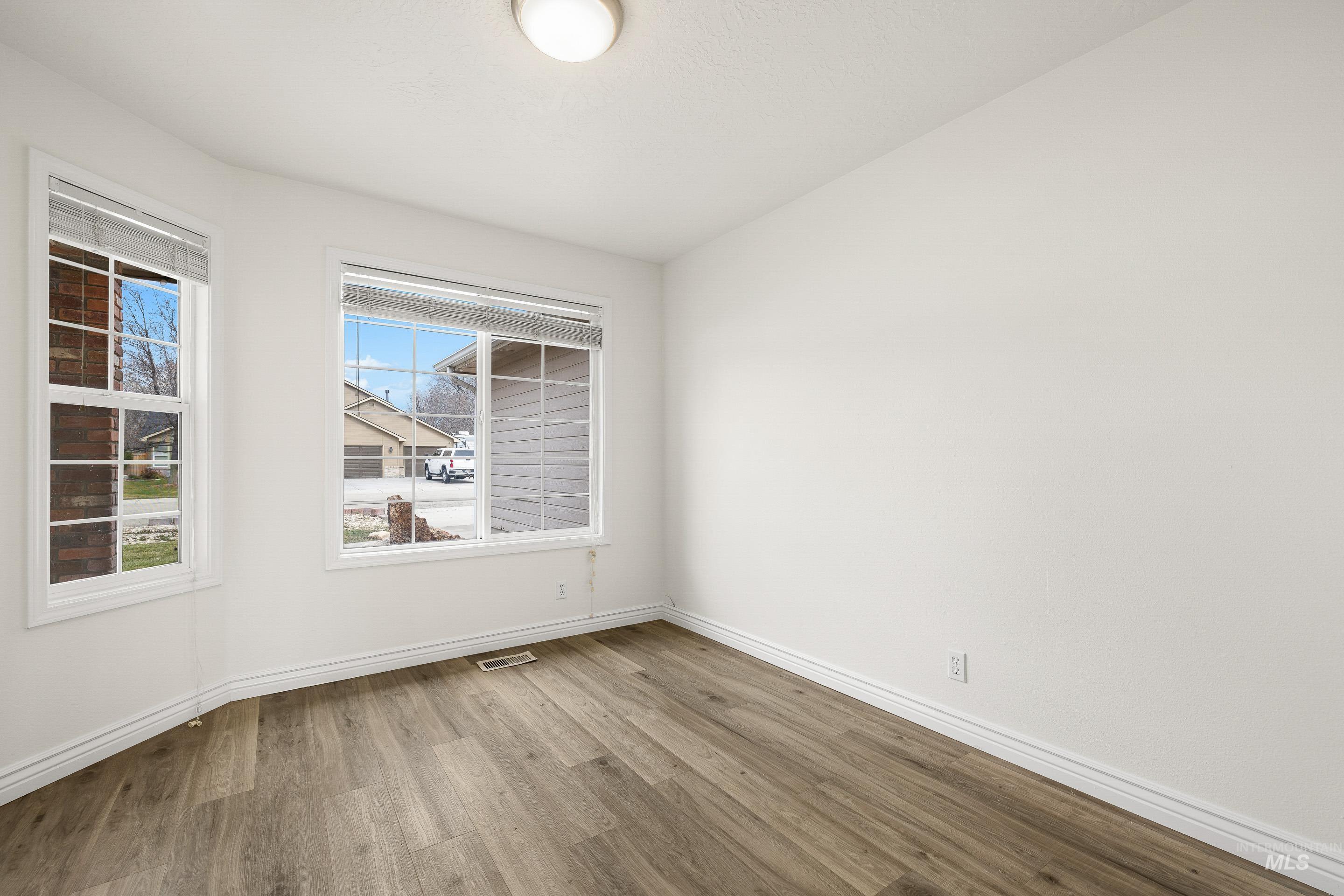 95 W Claire St, Meridian, Idaho 83646-7514, 4 Bedrooms, 2 Bathrooms, Residential For Sale, Price $535,000, 98976773