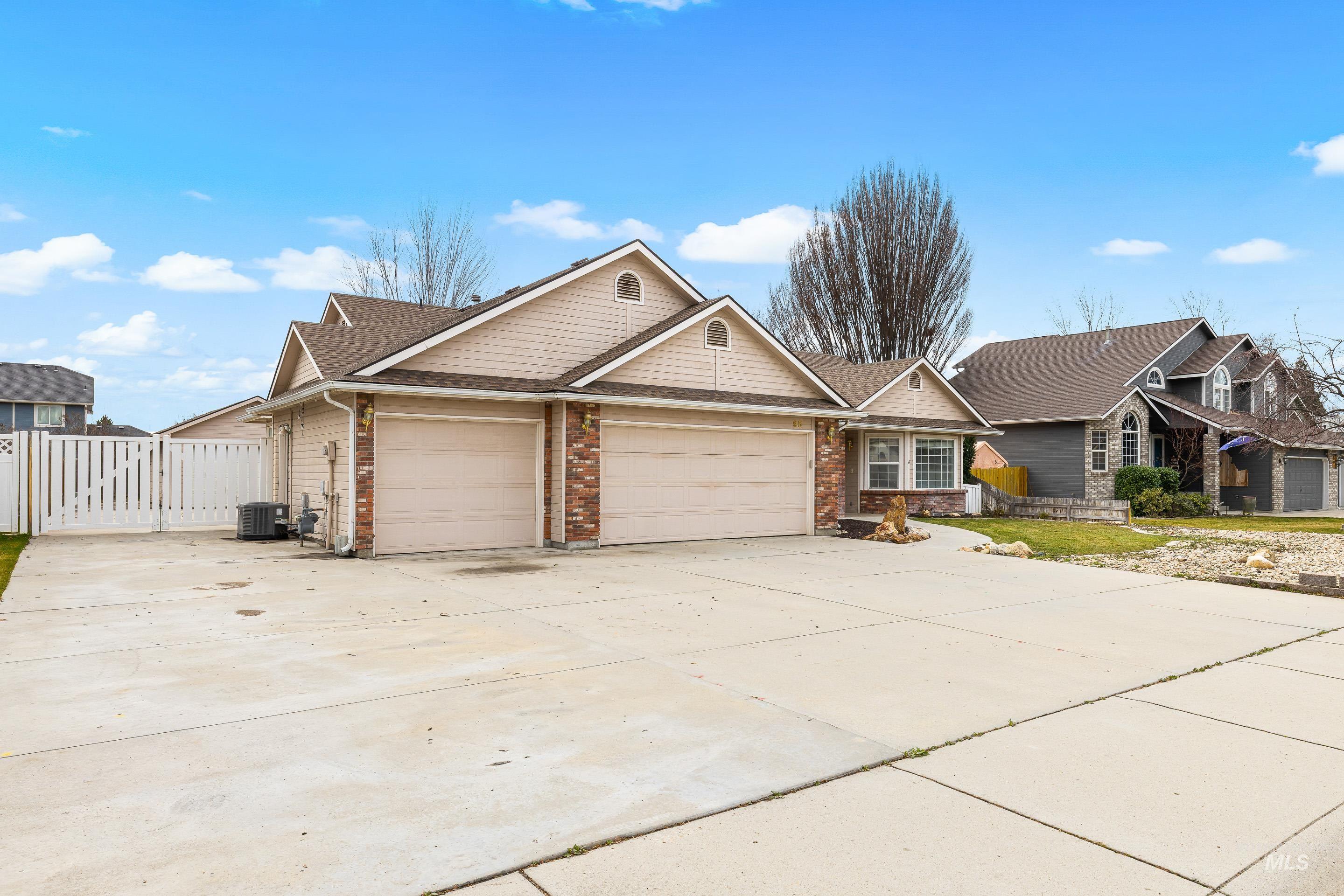 95 W Claire St, Meridian, Idaho 83646-7514, 4 Bedrooms, 2 Bathrooms, Residential For Sale, Price $535,000, 98976773