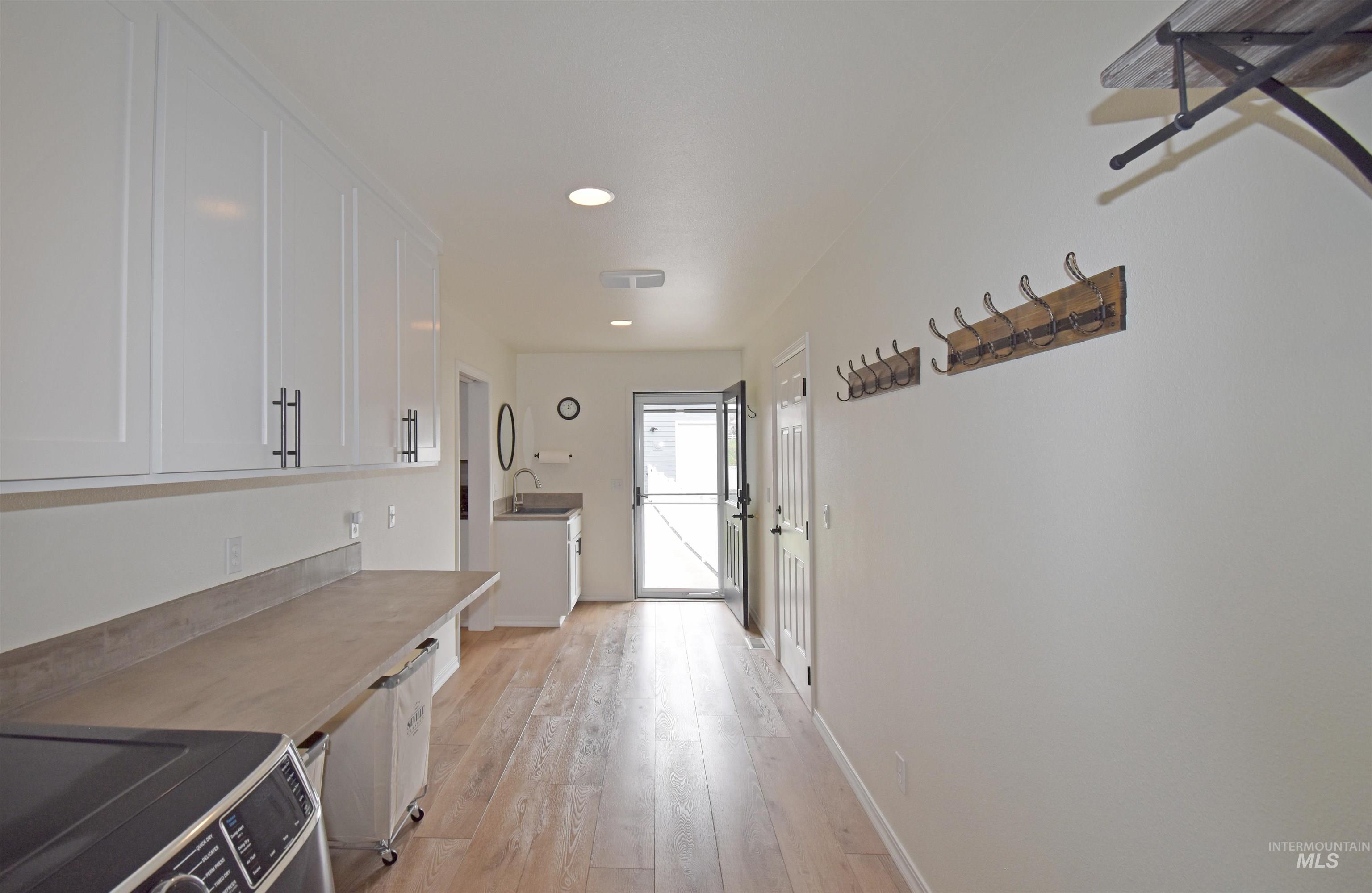 2265 Pitchstone Drive, Clarkston, Washington 99403, 4 Bedrooms, 2.5 Bathrooms, Residential For Sale, Price $640,000, 98976775