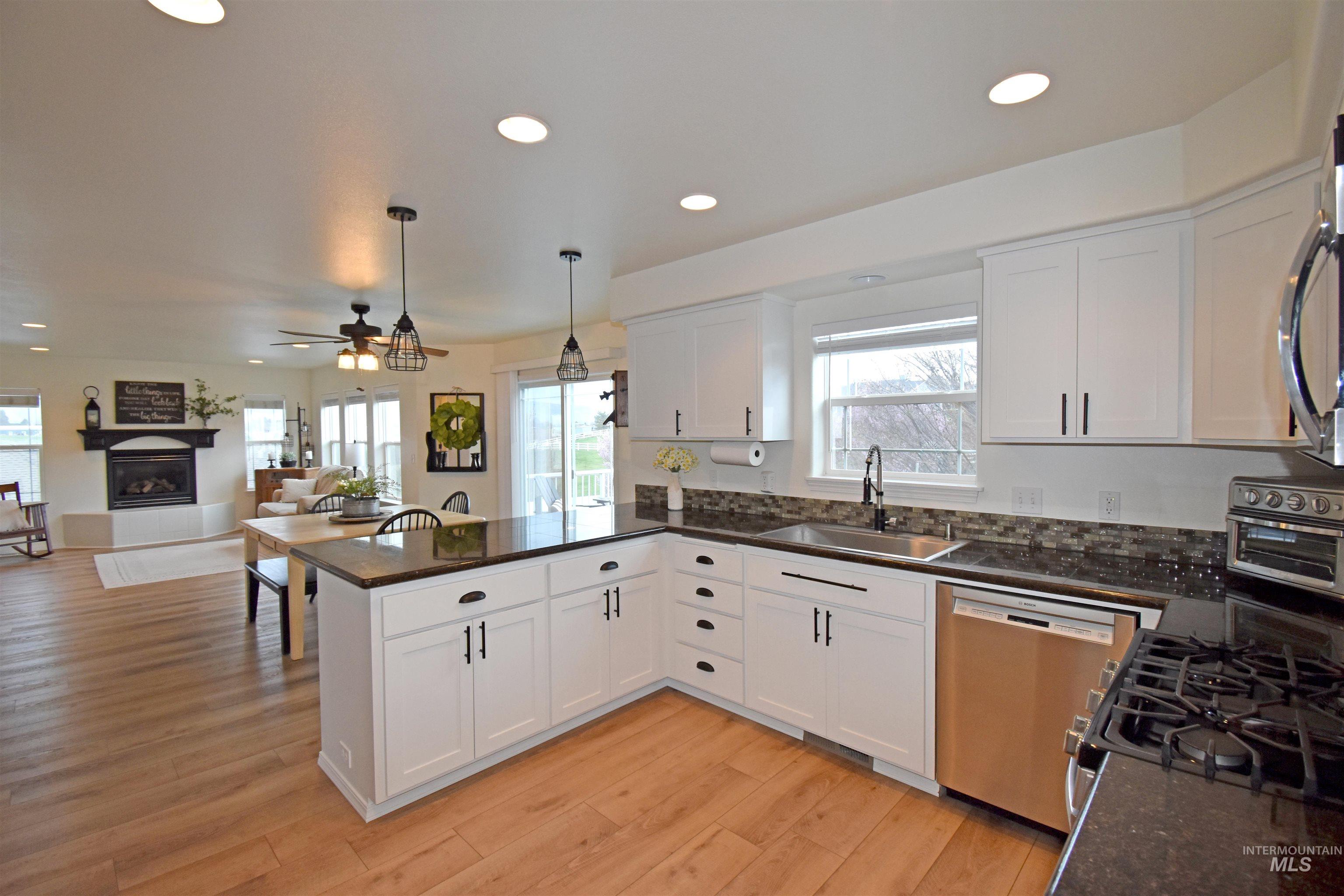 2265 Pitchstone Drive, Clarkston, Washington 99403, 4 Bedrooms, 2.5 Bathrooms, Residential For Sale, Price $640,000, 98976775