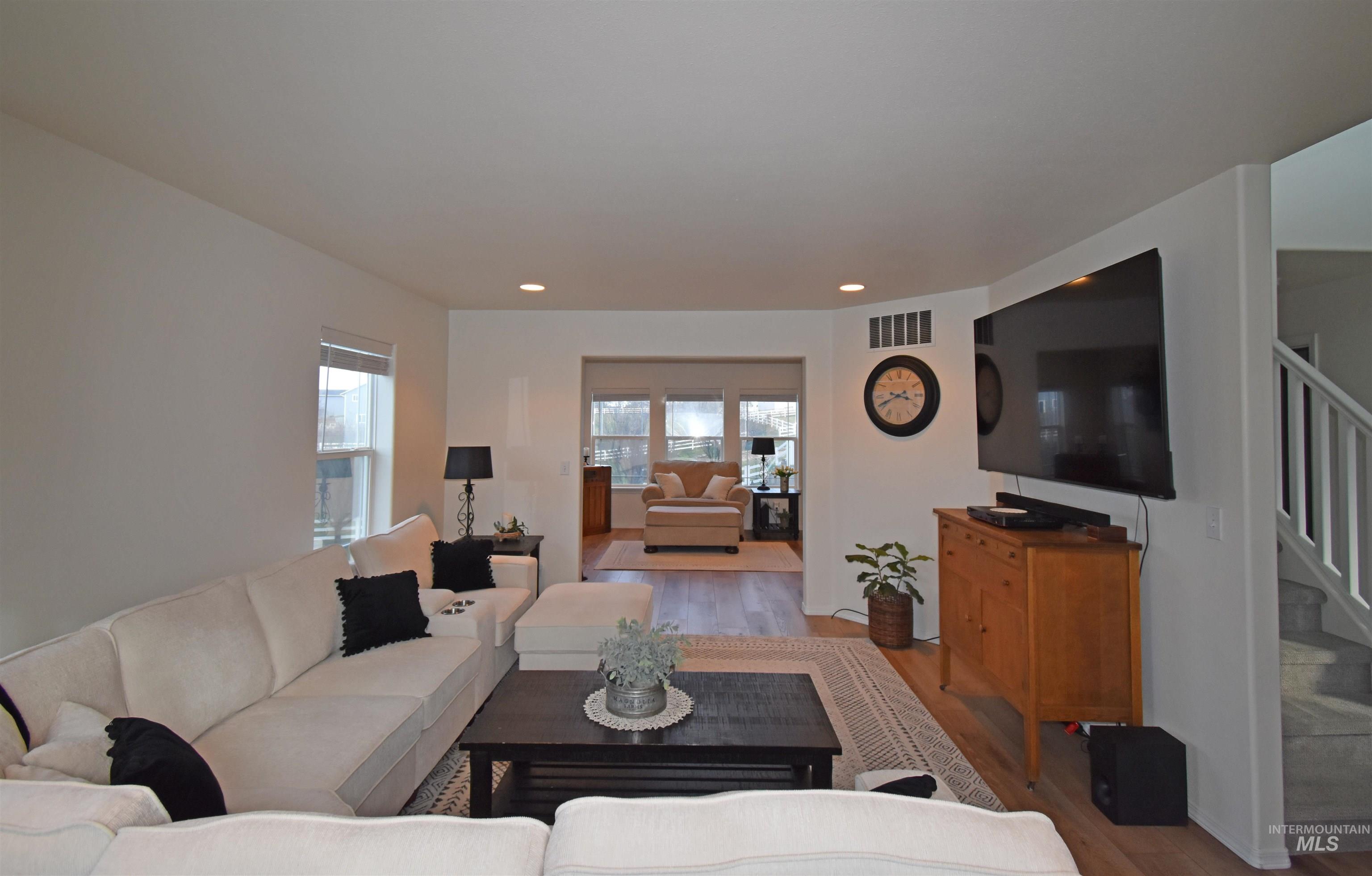 2265 Pitchstone Drive, Clarkston, Washington 99403, 4 Bedrooms, 2.5 Bathrooms, Residential For Sale, Price $640,000, 98976775