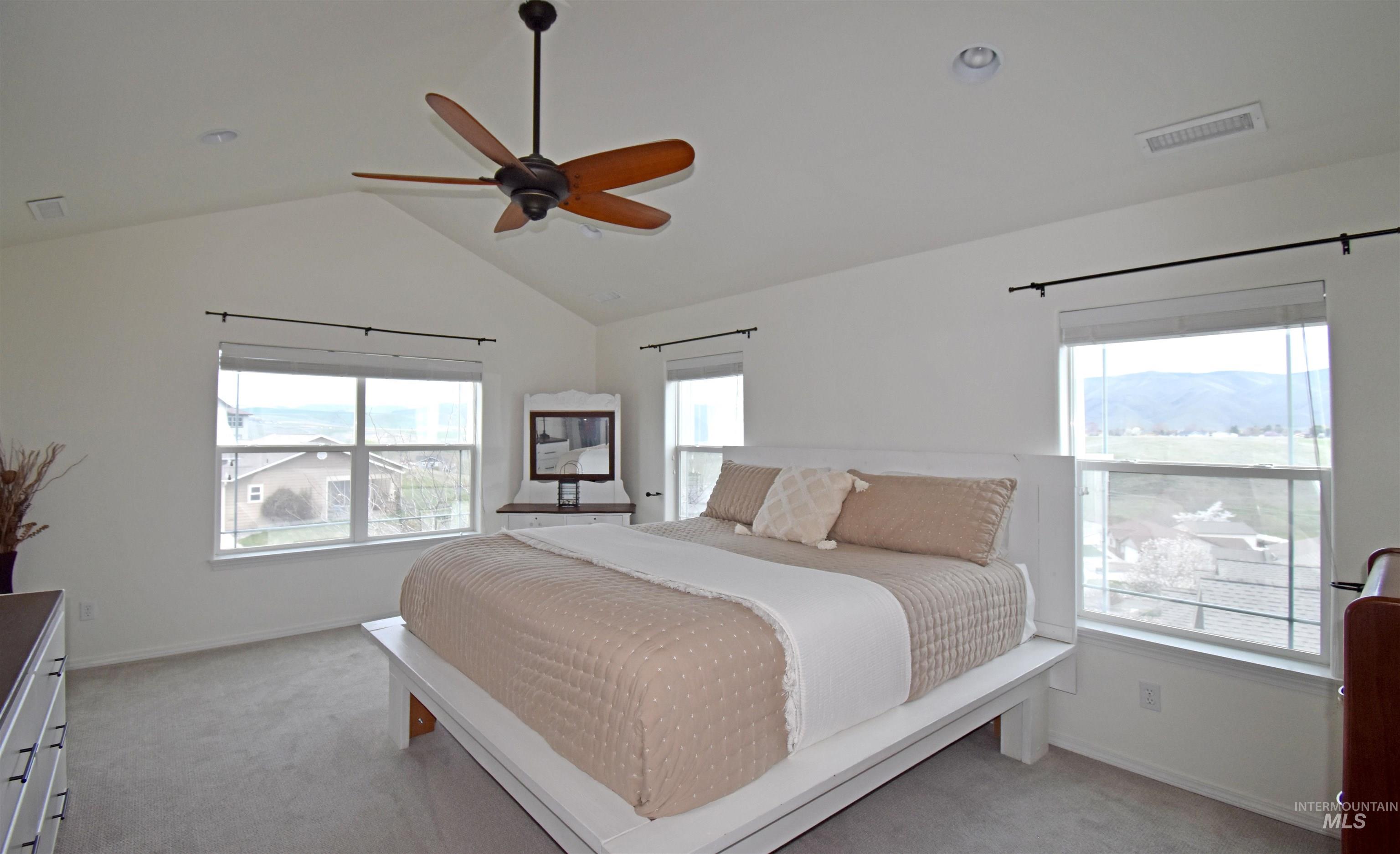 2265 Pitchstone Drive, Clarkston, Washington 99403, 4 Bedrooms, 2.5 Bathrooms, Residential For Sale, Price $640,000, 98976775