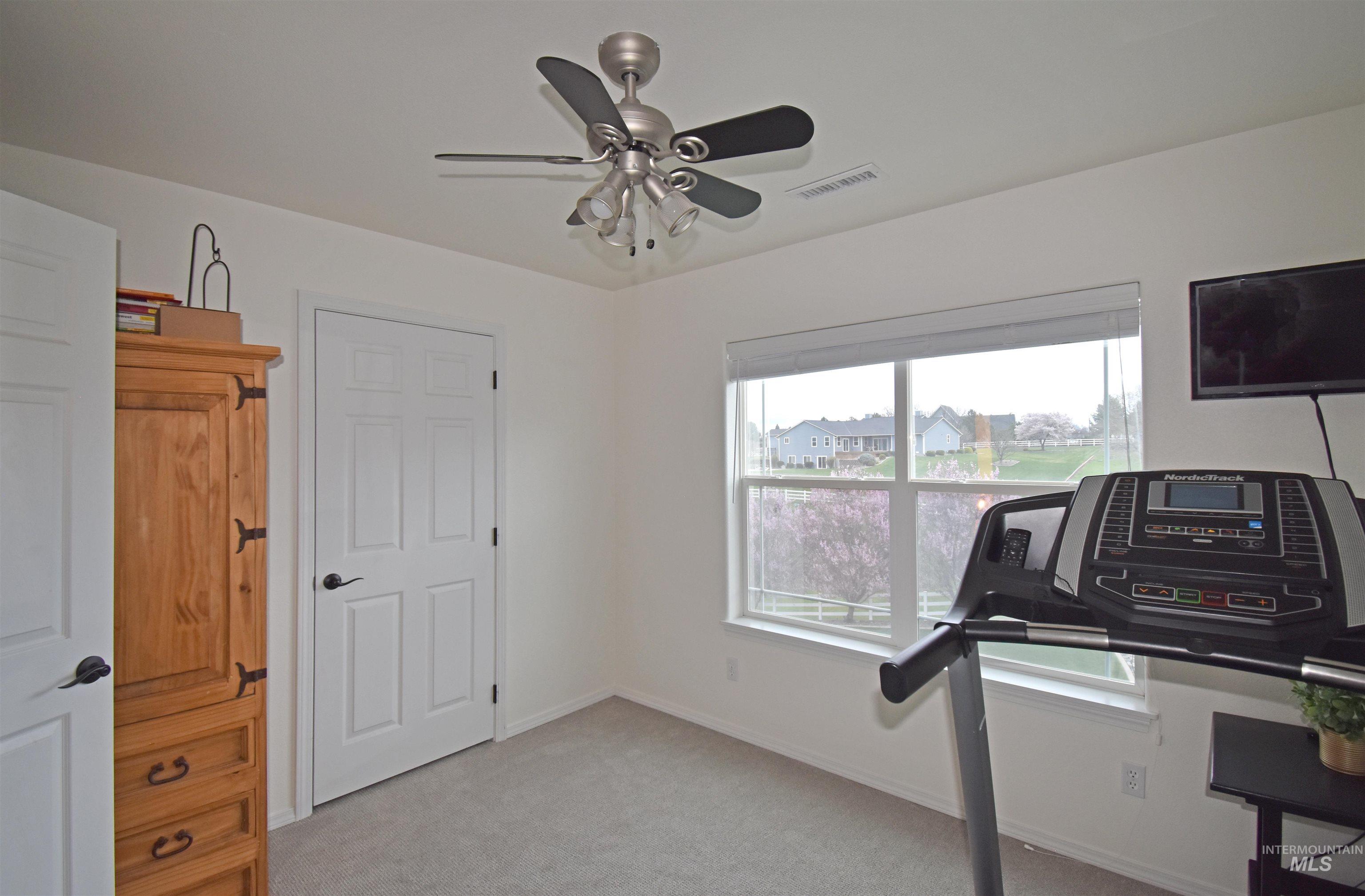 2265 Pitchstone Drive, Clarkston, Washington 99403, 4 Bedrooms, 2.5 Bathrooms, Residential For Sale, Price $640,000, 98976775