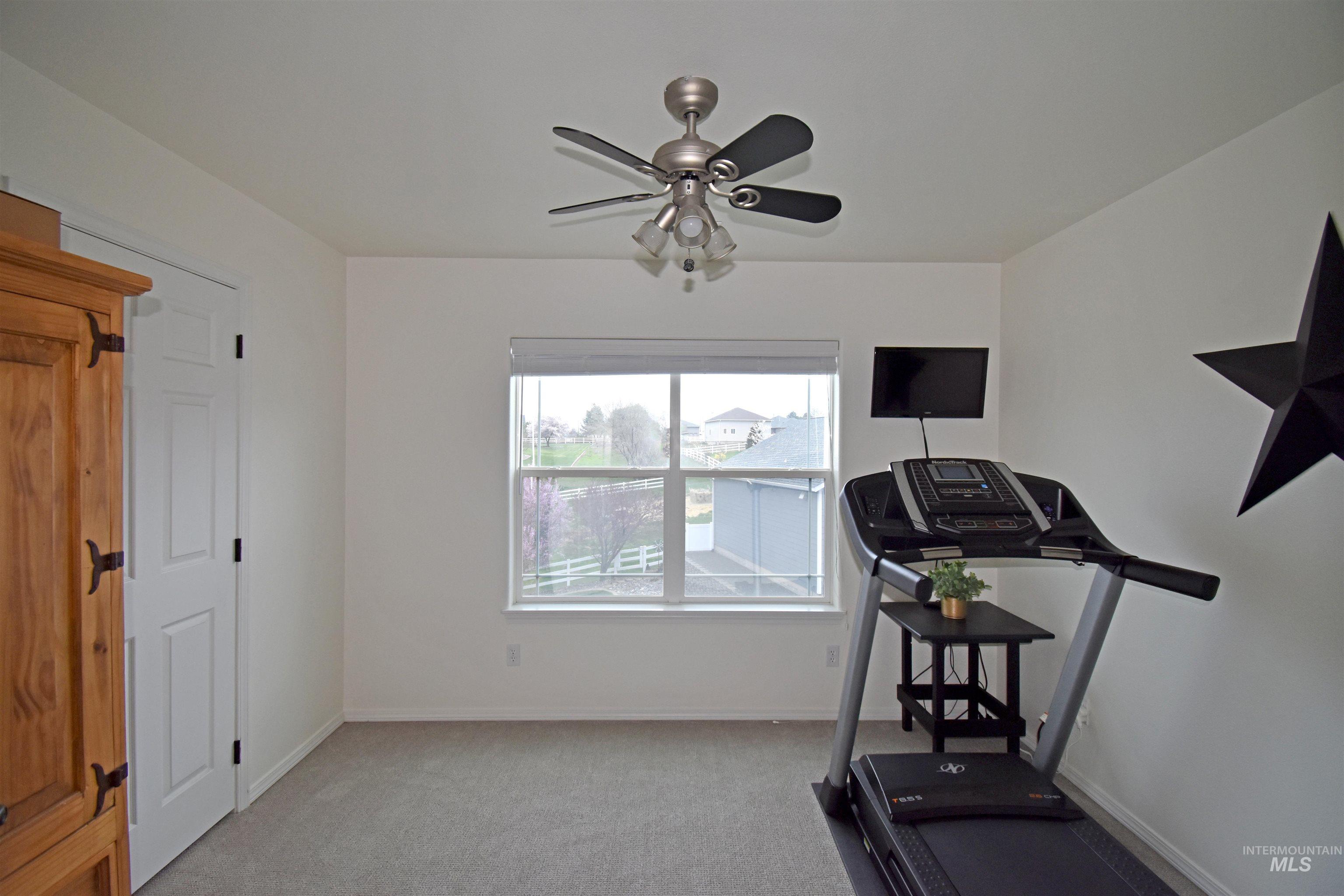 2265 Pitchstone Drive, Clarkston, Washington 99403, 4 Bedrooms, 2.5 Bathrooms, Residential For Sale, Price $640,000, 98976775