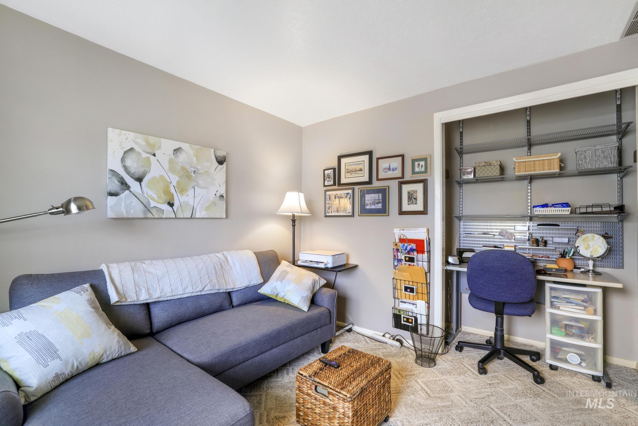 198 Meadows Lane, Twin Falls, Idaho 83301, 3 Bedrooms, 2 Bathrooms, Residential For Sale, Price $304,000, 98976777