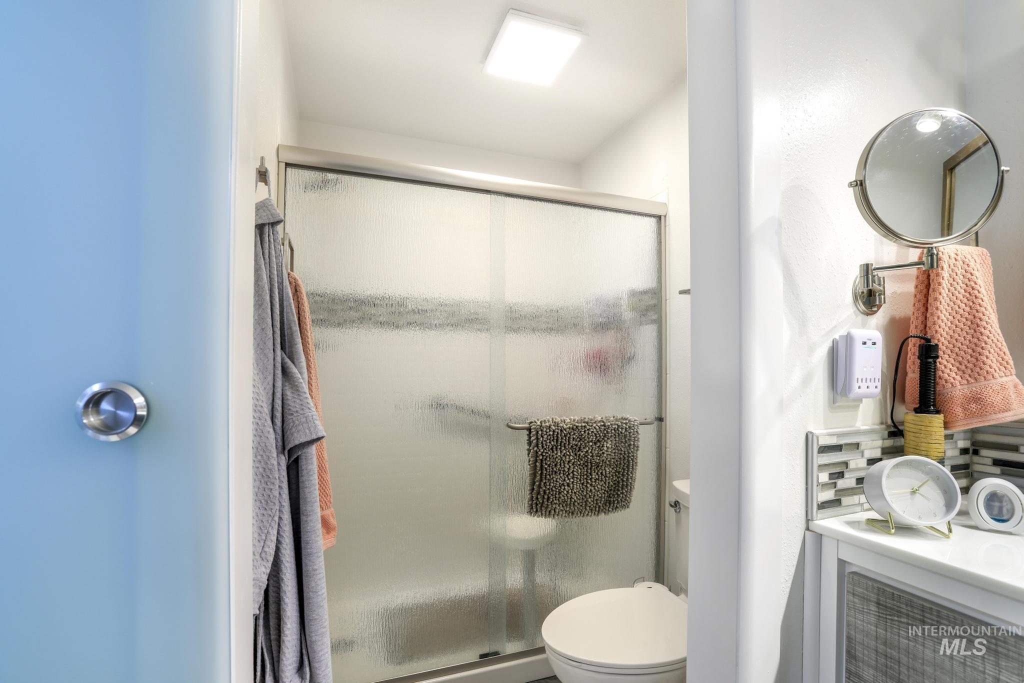 198 Meadows Lane, Twin Falls, Idaho 83301, 3 Bedrooms, 2 Bathrooms, Residential For Sale, Price $304,000, 98976777