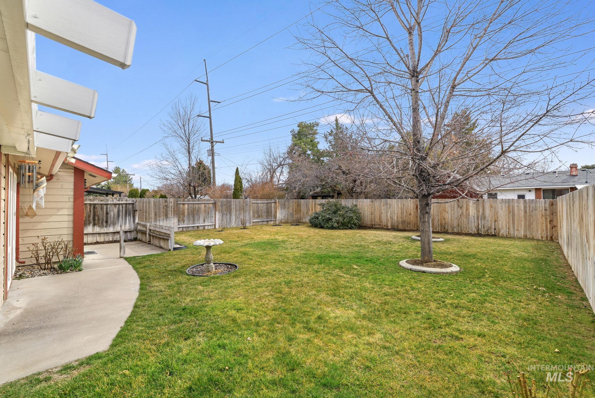 198 Meadows Lane, Twin Falls, Idaho 83301, 3 Bedrooms, 2 Bathrooms, Residential For Sale, Price $304,000, 98976777