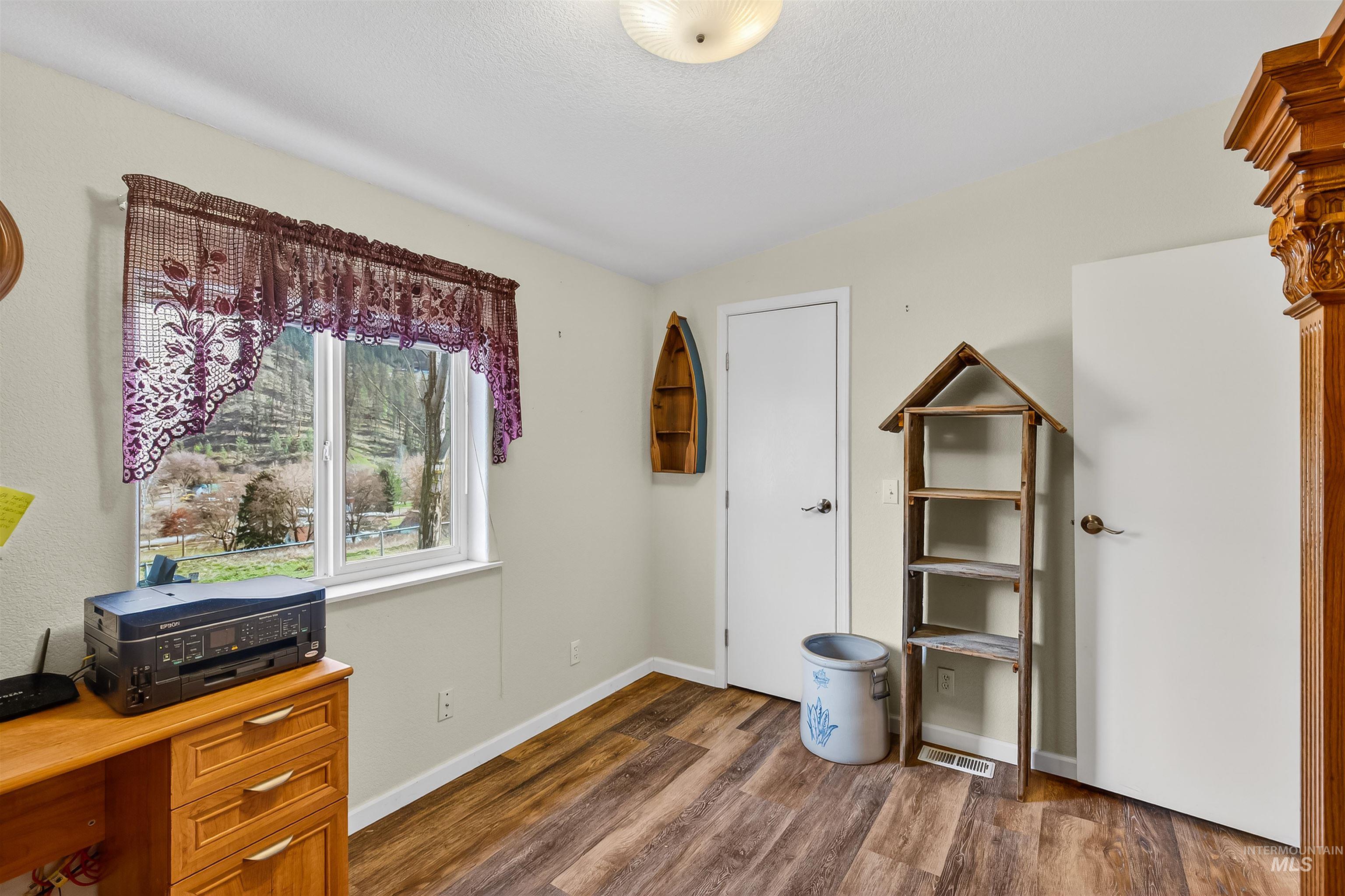 450 N Marion St, Peck, Idaho 83545, 3 Bedrooms, 2 Bathrooms, Residential For Sale, Price $379,000, 98976781