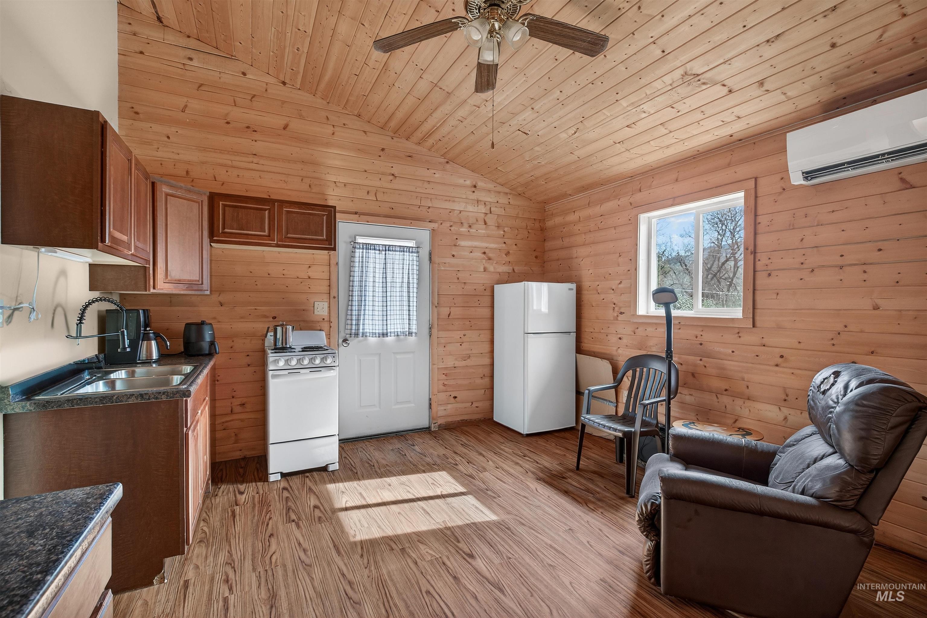 450 N Marion St, Peck, Idaho 83545, 3 Bedrooms, 2 Bathrooms, Residential For Sale, Price $379,000, 98976781