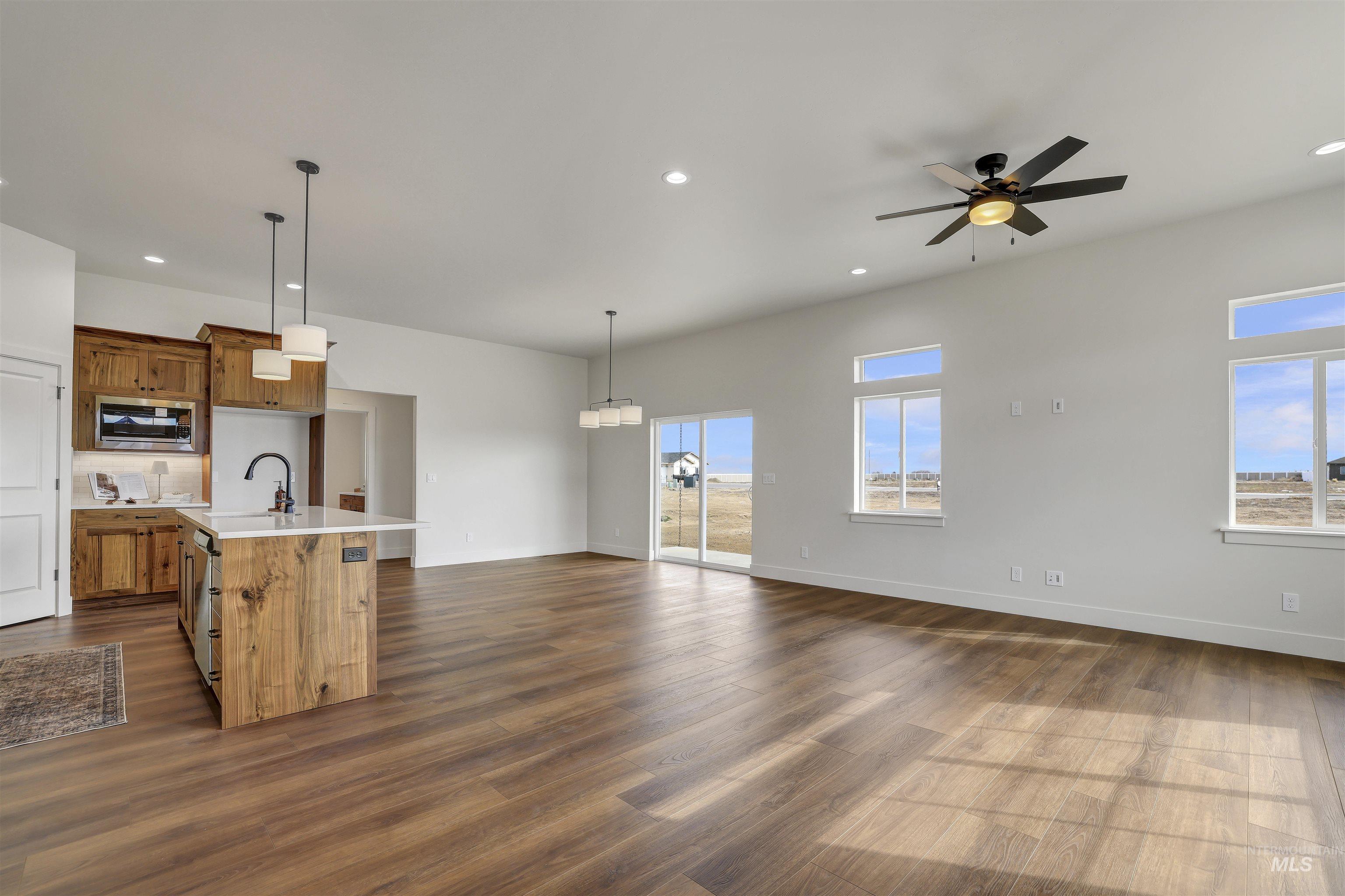 3115 Gemini Ave., Twin Falls, Idaho 83301, 4 Bedrooms, 2 Bathrooms, Residential For Sale, Price $459,900, 98976784