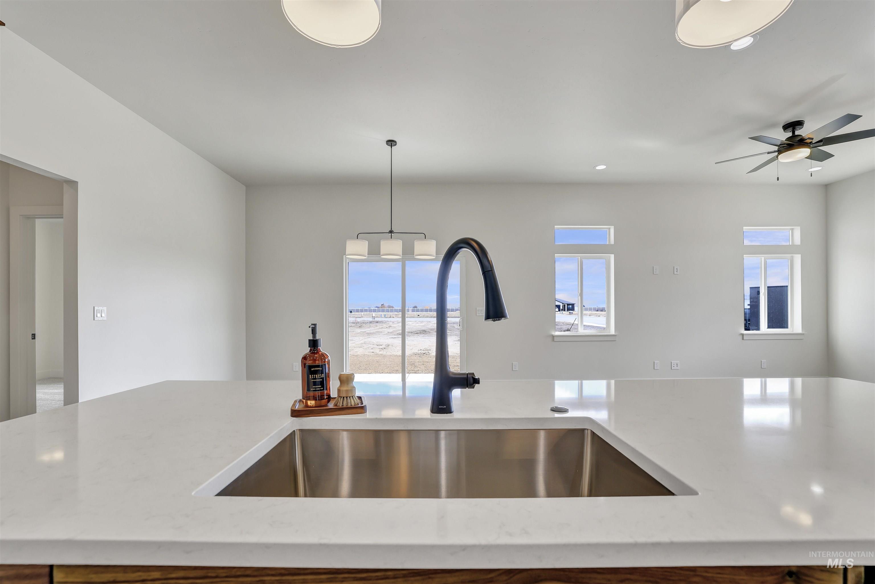 3115 Gemini Ave., Twin Falls, Idaho 83301, 4 Bedrooms, 2 Bathrooms, Residential For Sale, Price $459,900, 98976784