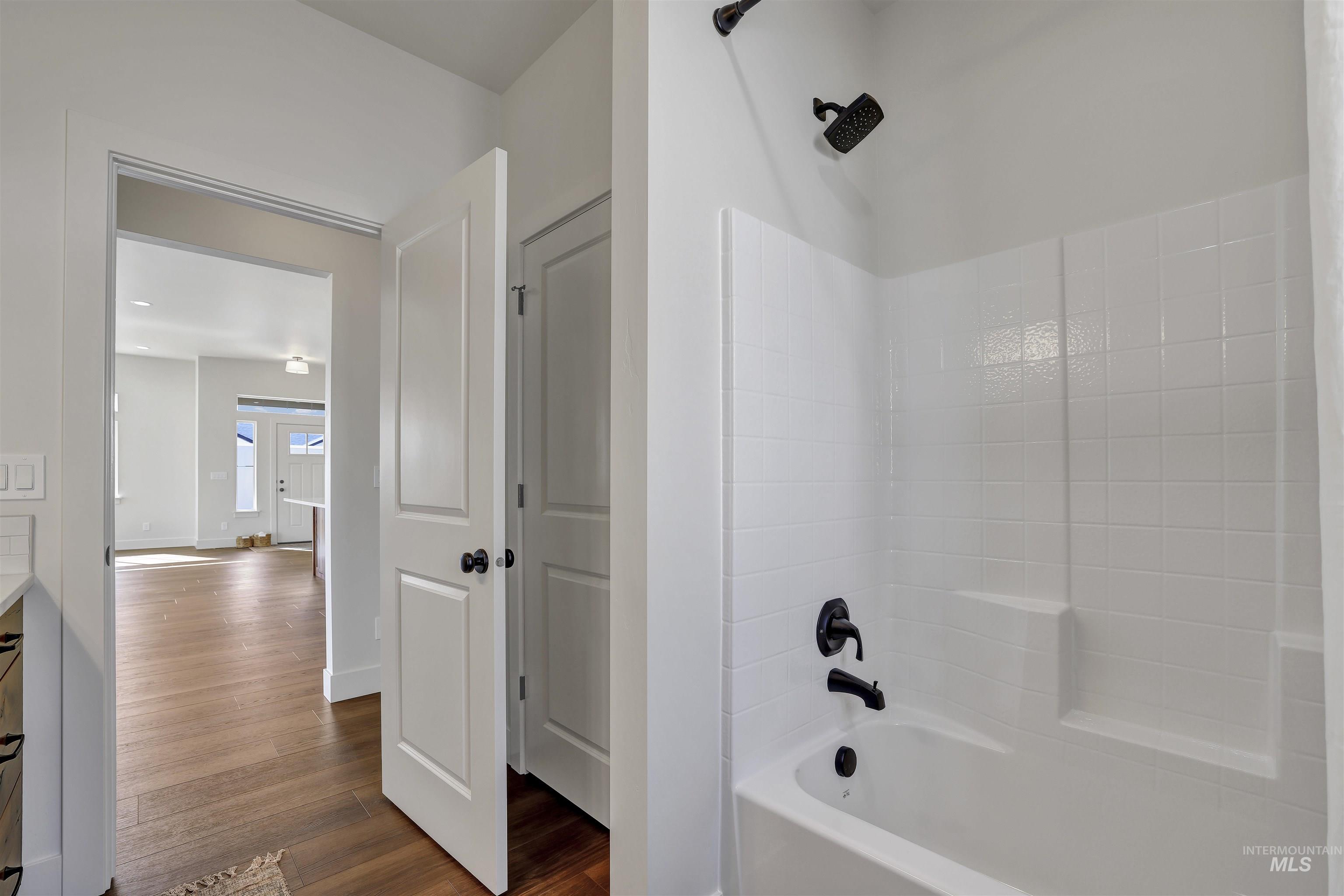 3115 Gemini Ave., Twin Falls, Idaho 83301, 4 Bedrooms, 2 Bathrooms, Residential For Sale, Price $459,900, 98976784