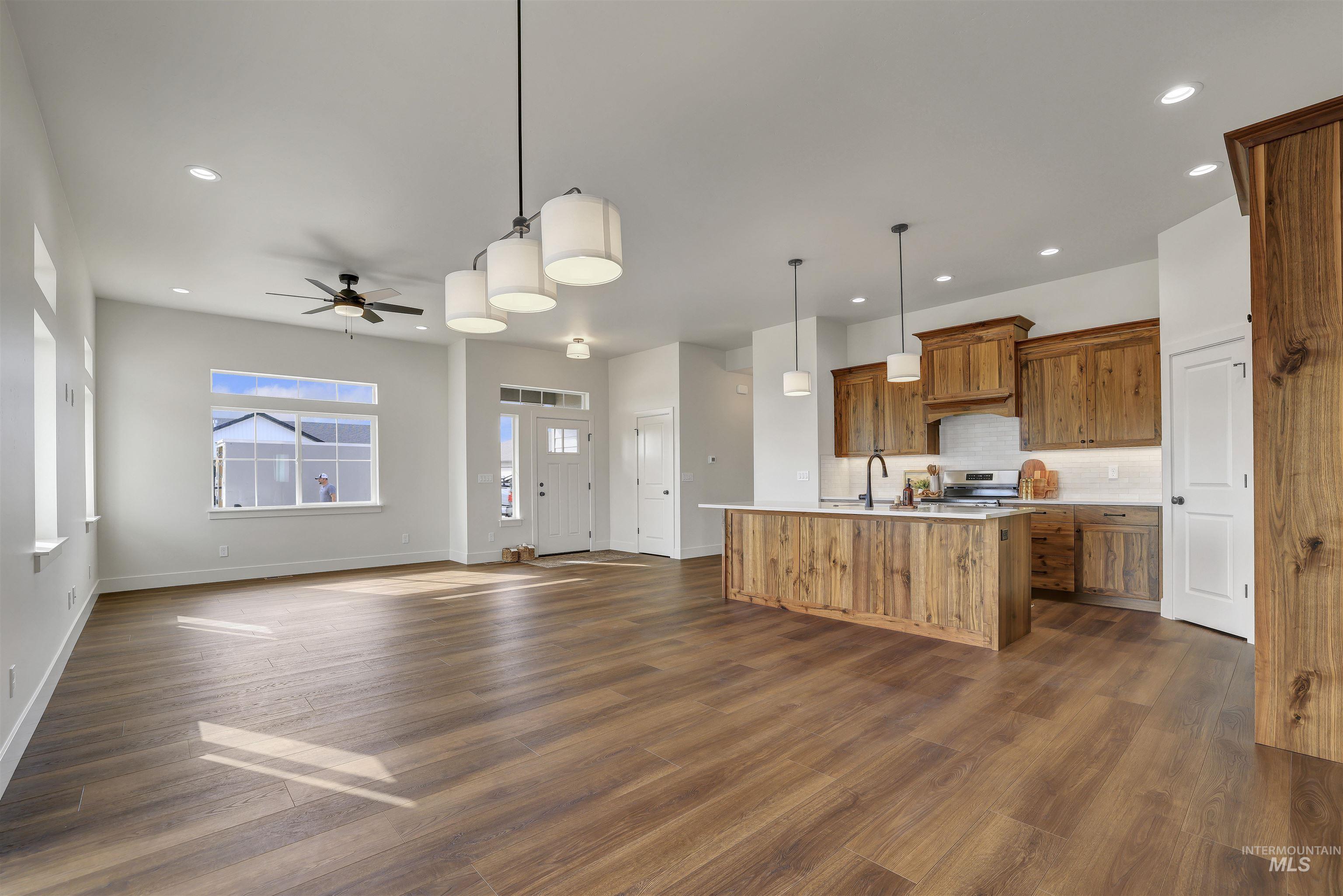 3115 Gemini Ave., Twin Falls, Idaho 83301, 4 Bedrooms, 2 Bathrooms, Residential For Sale, Price $459,900, 98976784