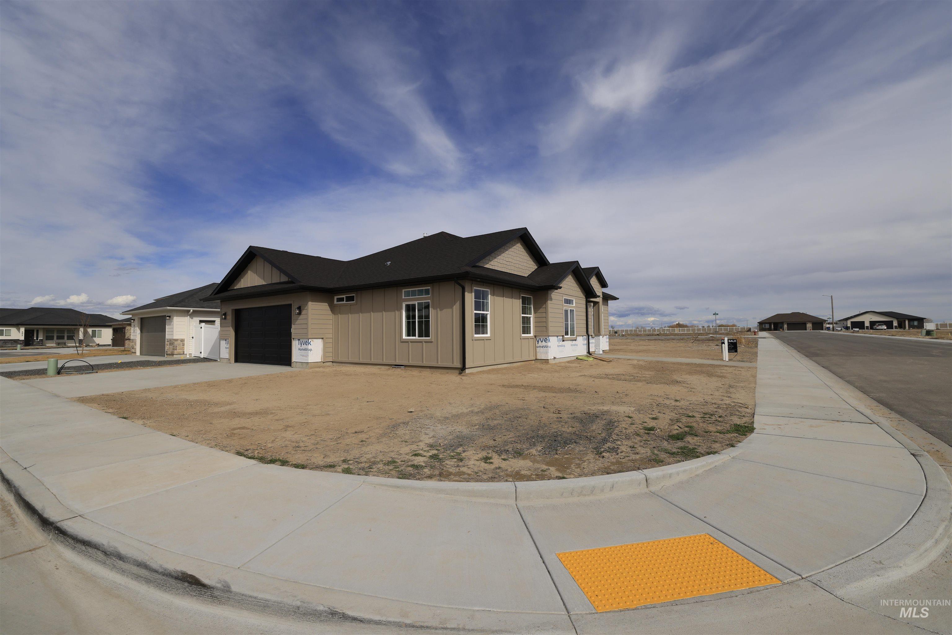 3115 Gemini Ave., Twin Falls, Idaho 83301, 4 Bedrooms, 2 Bathrooms, Residential For Sale, Price $459,900, 98976784
