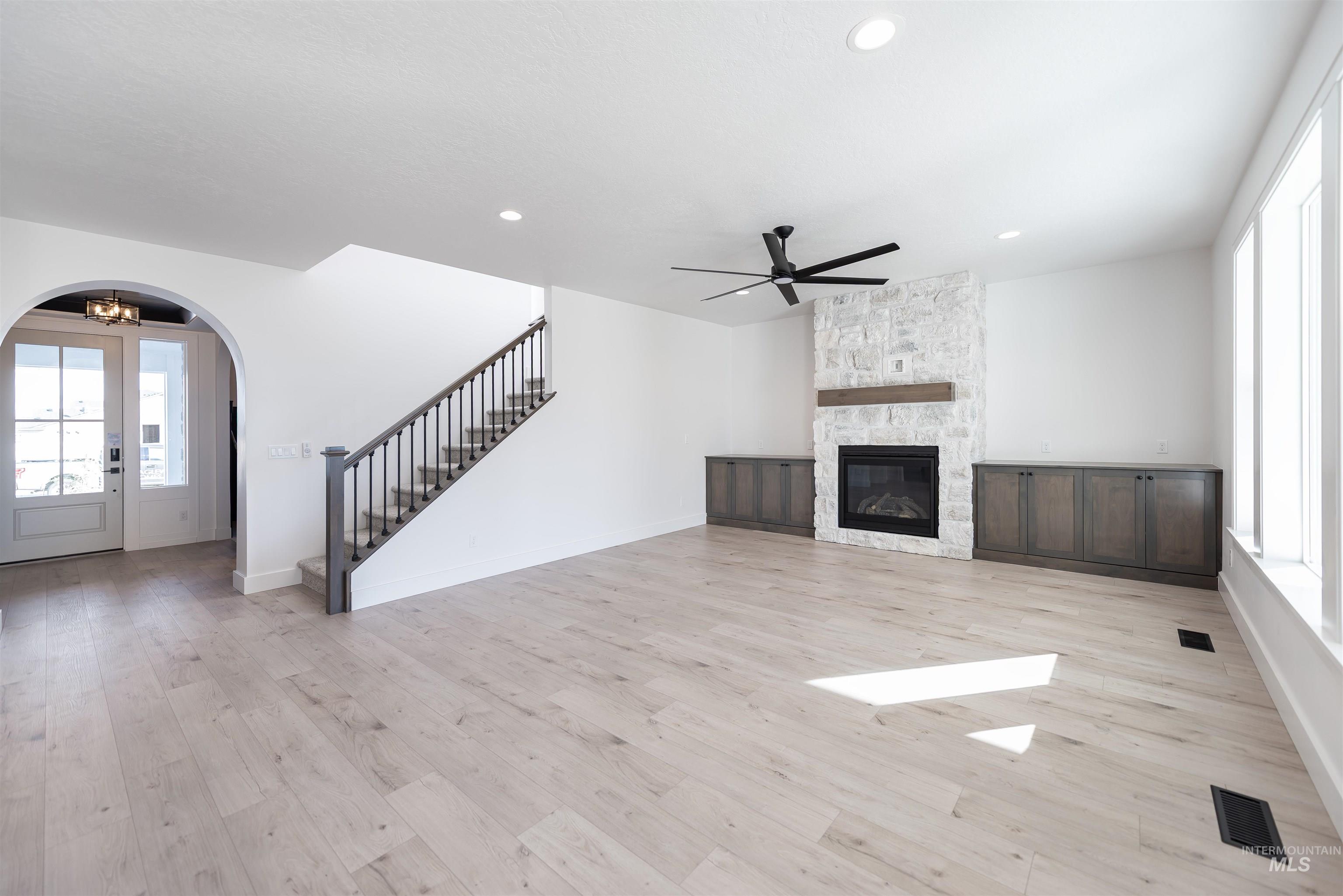 1161 E Andes Dr., Kuna, Idaho 83634, 4 Bedrooms, 2.5 Bathrooms, Residential For Sale, Price $649,900, 98976788