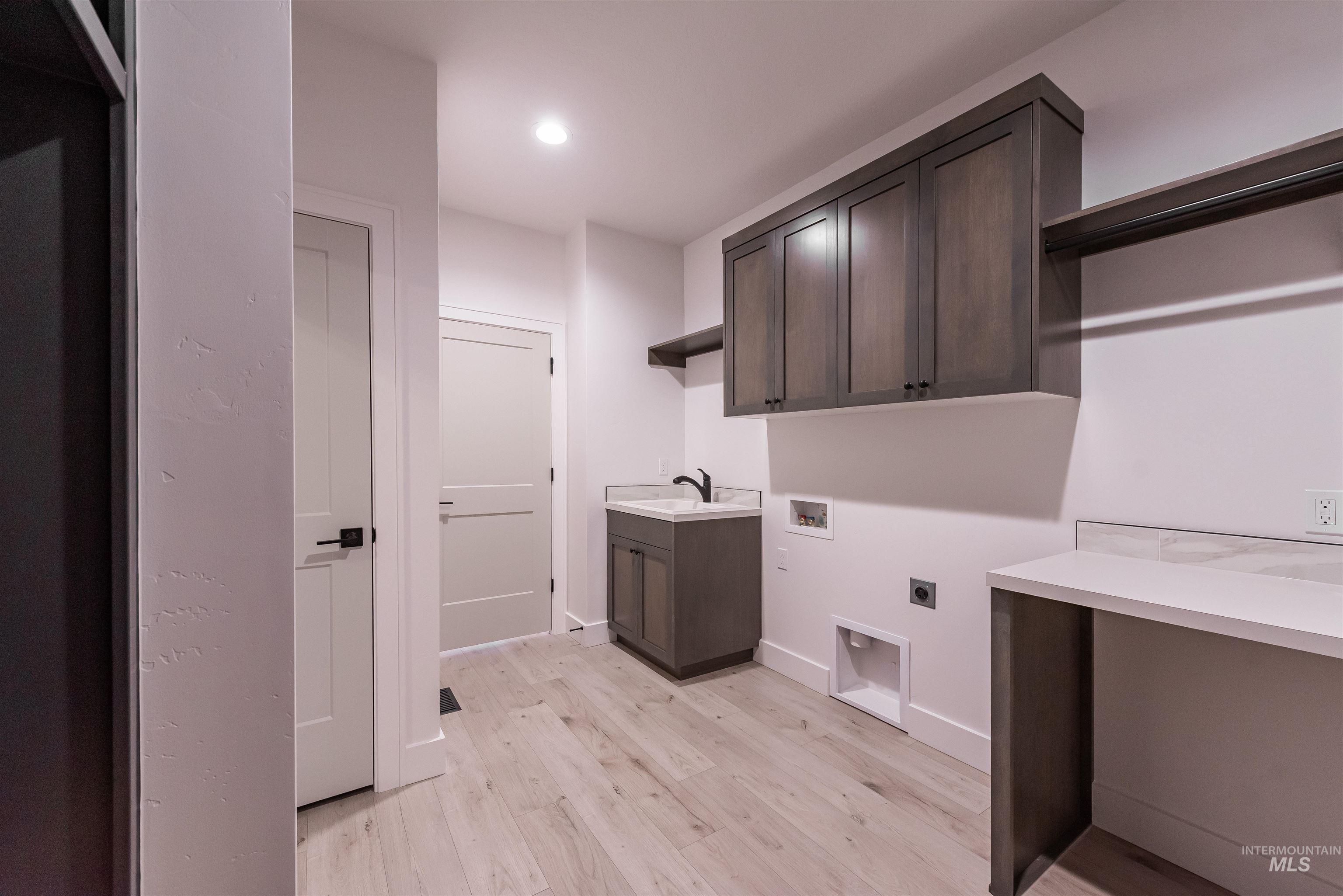 1161 E Andes Dr., Kuna, Idaho 83634, 4 Bedrooms, 2.5 Bathrooms, Residential For Sale, Price $649,900, 98976788