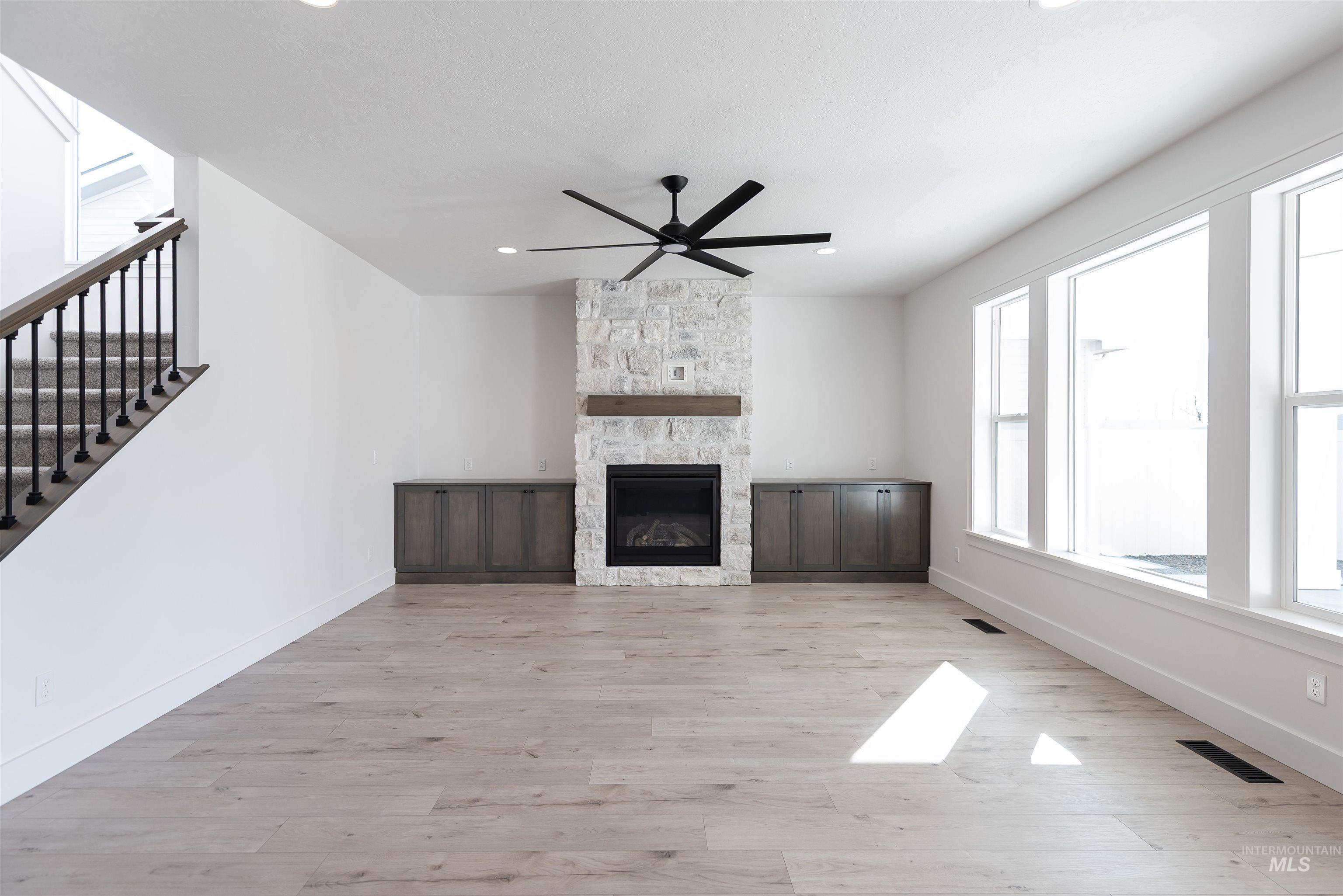 1161 E Andes Dr., Kuna, Idaho 83634, 4 Bedrooms, 2.5 Bathrooms, Residential For Sale, Price $649,900, 98976788