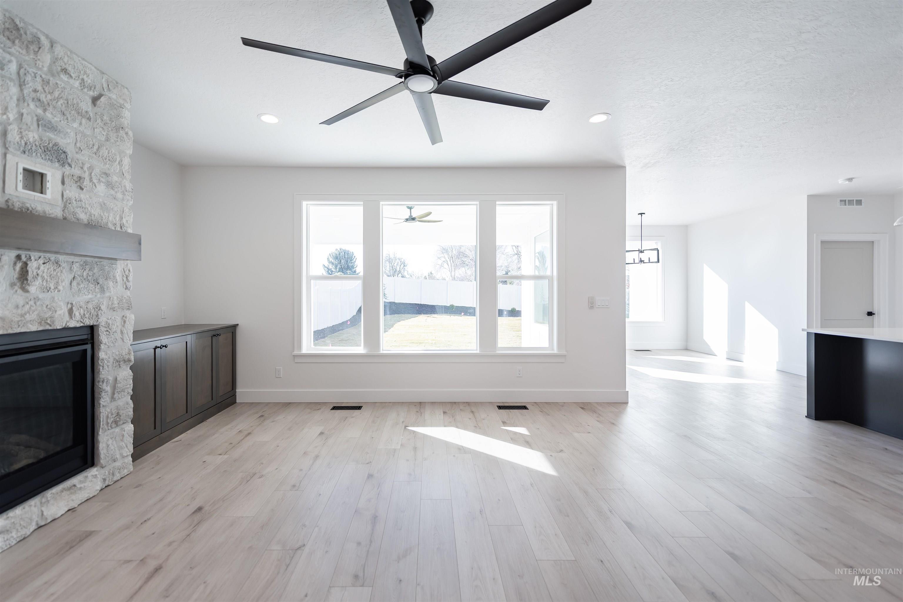 1161 E Andes Dr., Kuna, Idaho 83634, 4 Bedrooms, 2.5 Bathrooms, Residential For Sale, Price $649,900, 98976788