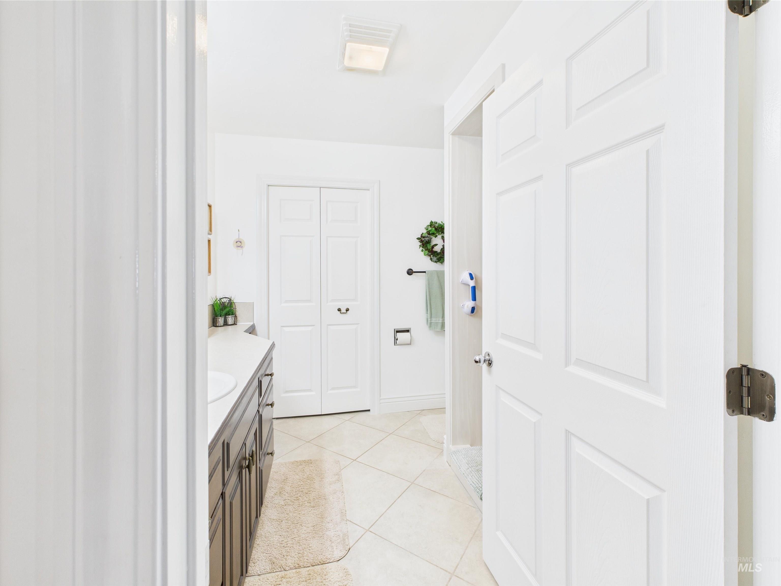 11 N 3rd West Street, Paul, Idaho 83347, 2 Bedrooms, 2 Bathrooms, Residential For Sale, Price $345,000, 98976789