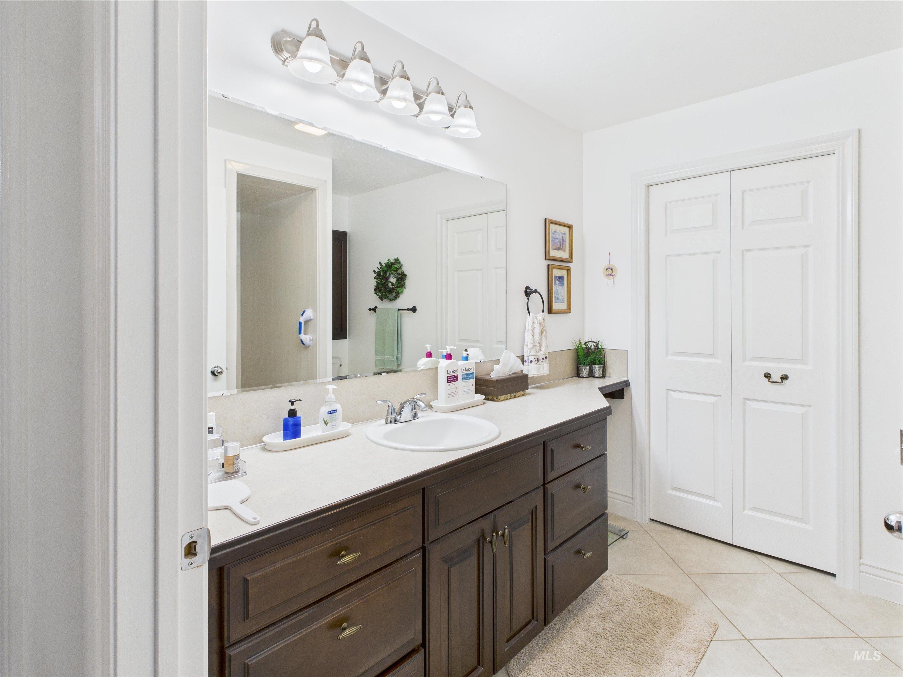 11 N 3rd West Street, Paul, Idaho 83347, 2 Bedrooms, 2 Bathrooms, Residential For Sale, Price $345,000, 98976789